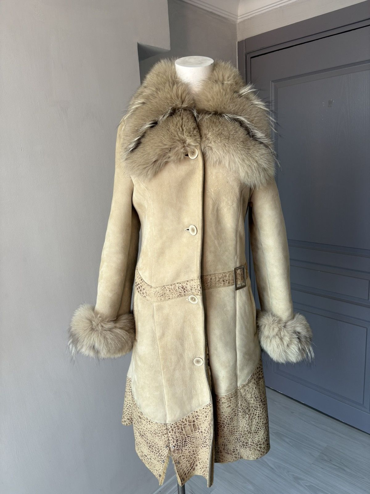 Vintage Rafaello Milano fur coat Size M / US 6-8 / IT 42-44 - 4 Thumbnail