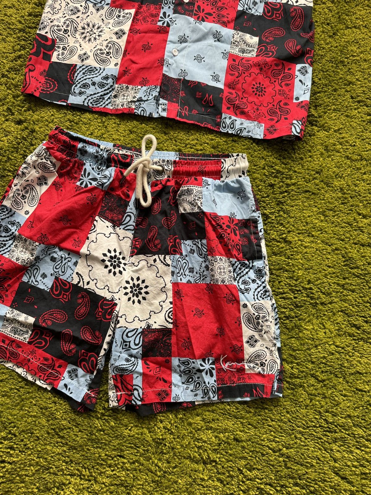 Karl Kani × Vintage Karl Kani bandana pattern camp collar shirt + shorts suit Size US S / EU 44-46 / 1 - 5 Thumbnail