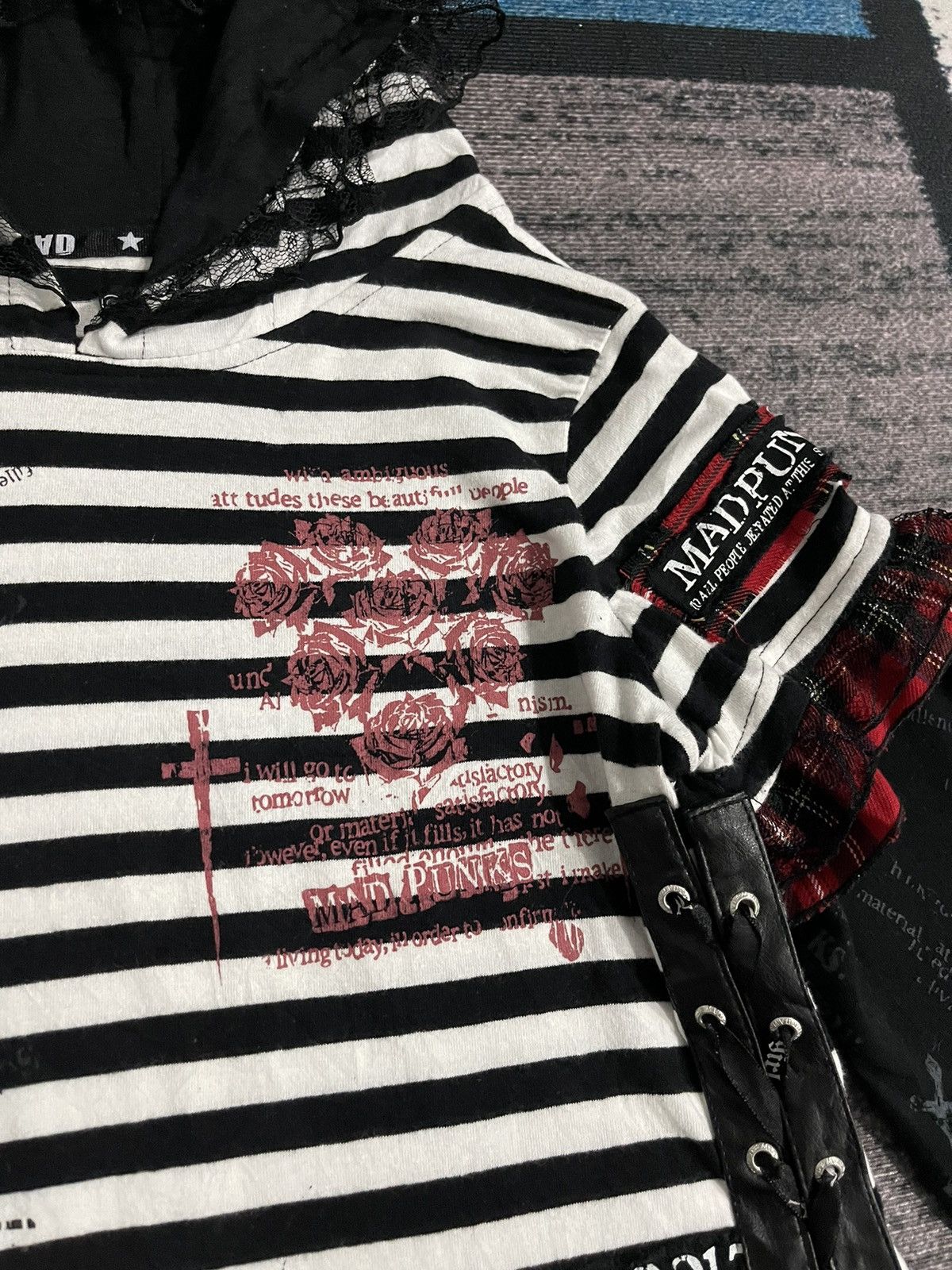 Japanese Brand 📌Binding Offer📌Vintage Mad Punk Girl Longsleeve Hoodie Size M / US 6-8 / IT 42-44 - 8 Thumbnail