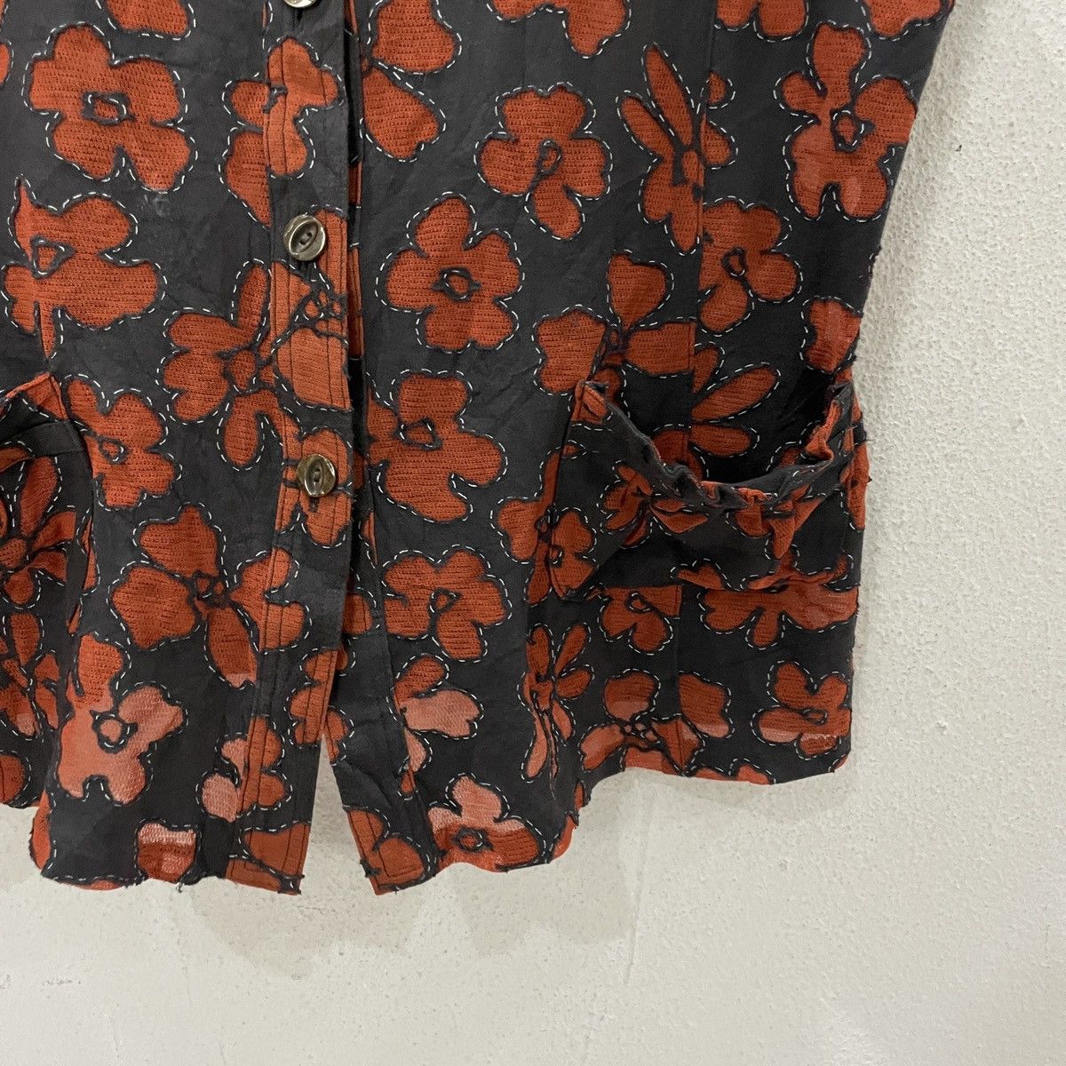 Japanese Brand Vintage Japanese Designer Art Sleeveless Jacket Size US M / EU 48-50 / 2 - 3 Thumbnail