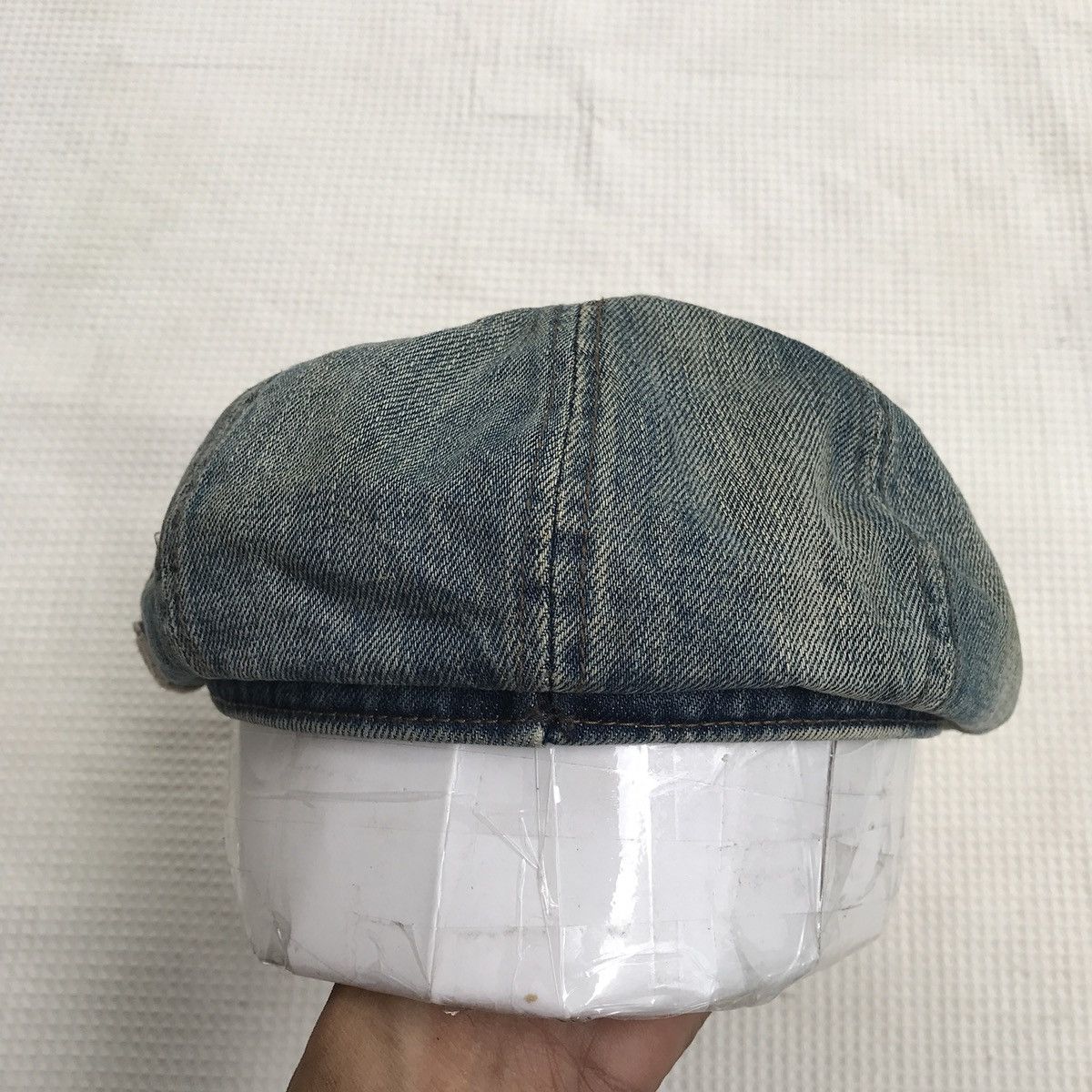 Unsound Rags UNIQUE. Wash denim newsboy by maui and sons Size ONE SIZE - 5 Thumbnail