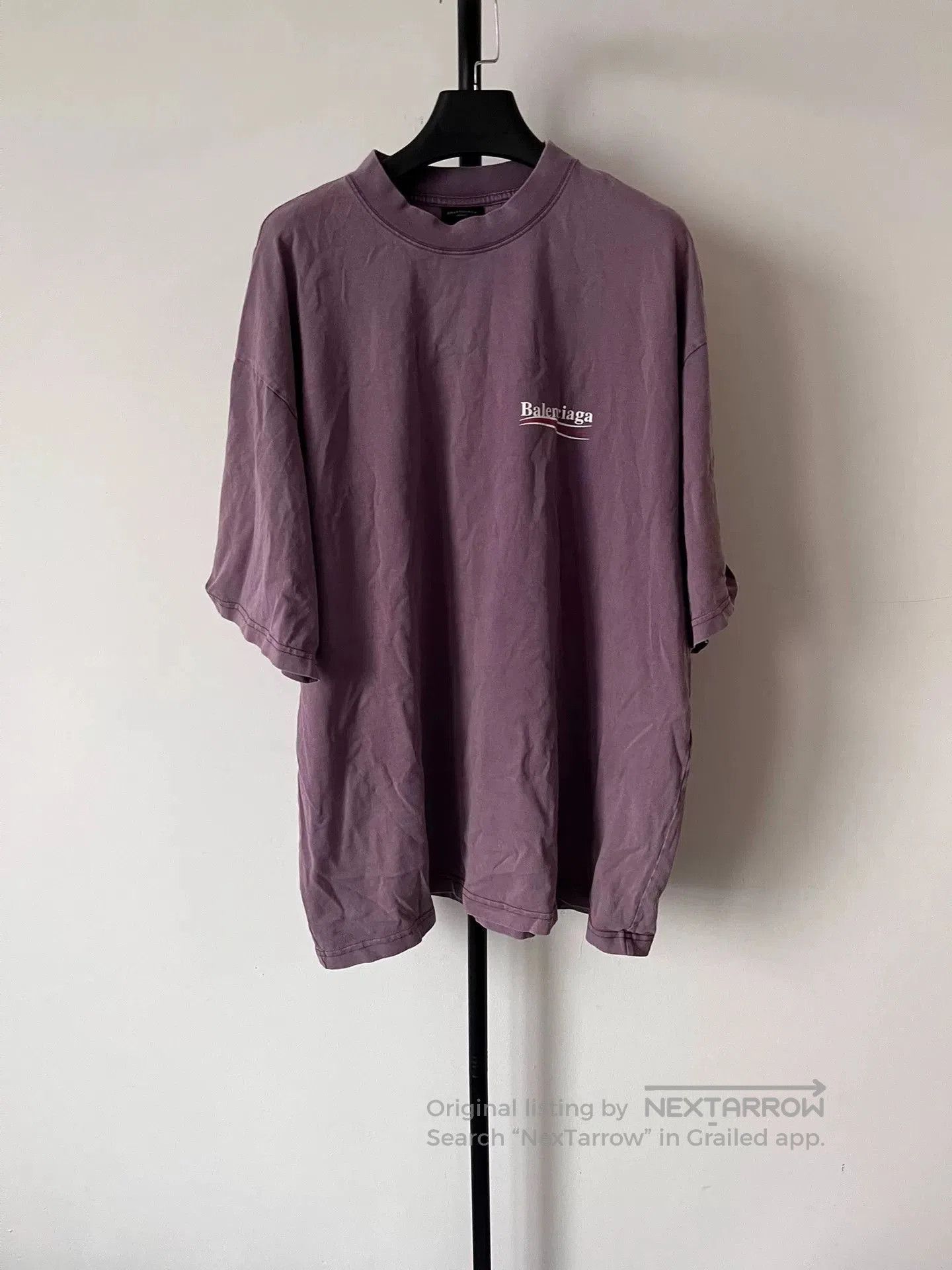 Balenciaga Balenciaga Men's Solid Letter Crewneck T-Shirt. Size US XL / EU 56 / 4 - 1 Thumbnail