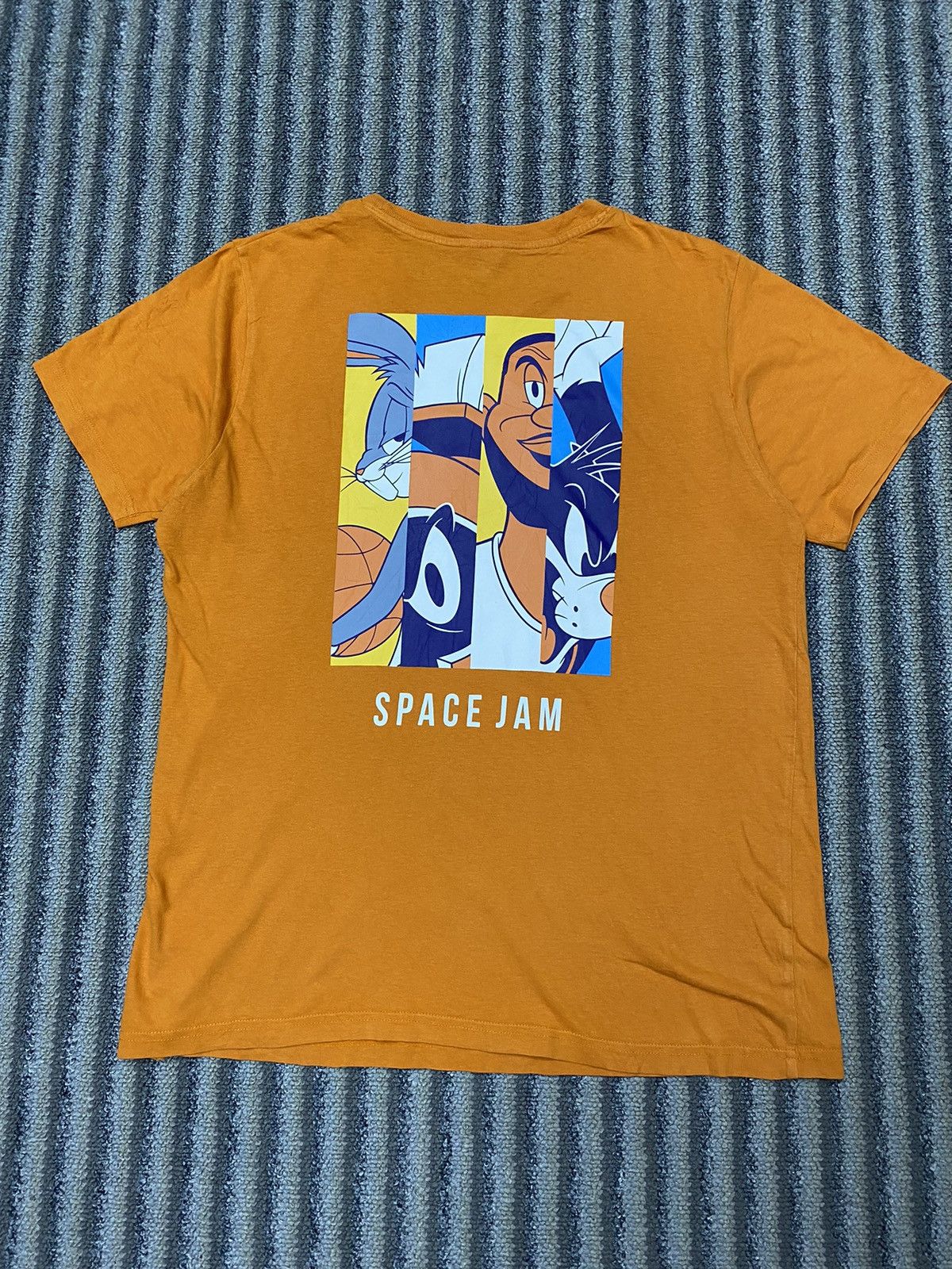 GU Tune cartoon space jam a new legacy shirt Size US L / EU 52-54 / 3 - 2 Thumbnail