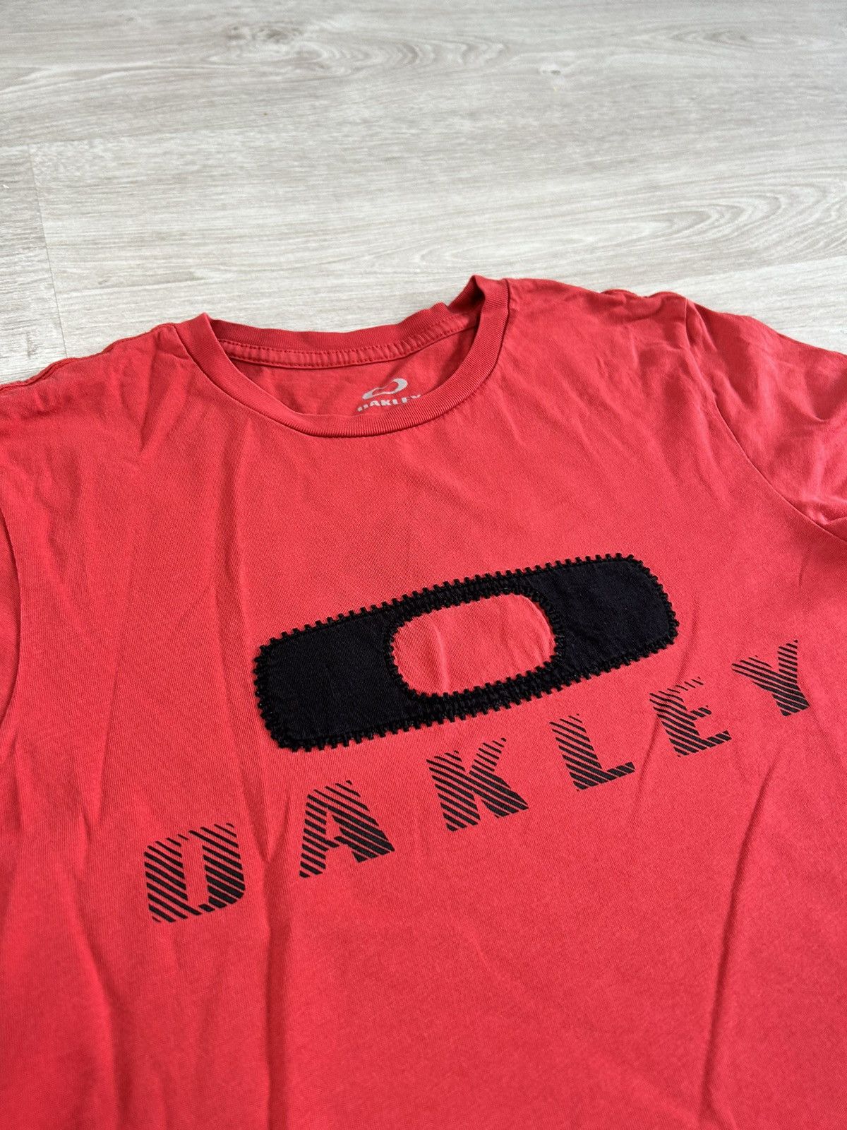 Oakley OAKLEY Big logo center T-shirt faded color size XS Size US XS / EU 42 / 0 - 2 Thumbnail