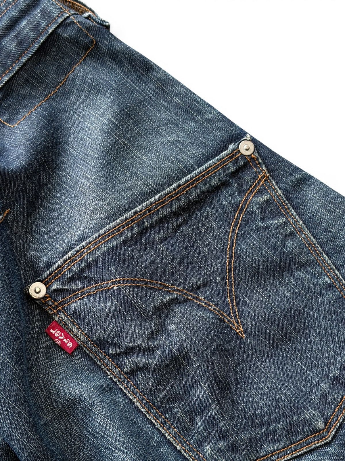 Levi's Vintage Levis Engineered Buckle Back Twisted Washed Jeans Size US 30 / EU 46 - 7 Thumbnail