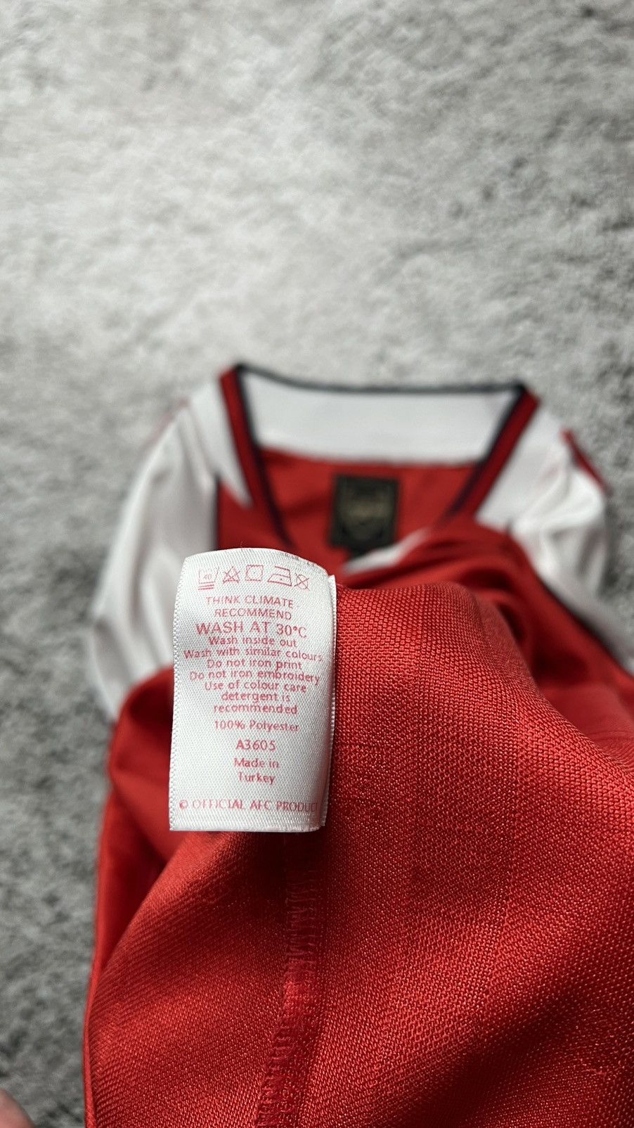 Other 1988-1989 Arsenal London league champions jersey JVC Size US M / EU 48-50 / 2 - 8 Thumbnail