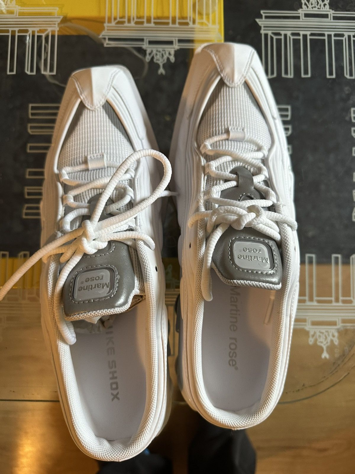 Martine Rose × Nike Shox MR4 x Martine Rose size 42.5 Size US 9 / EU 42 - 6 Thumbnail