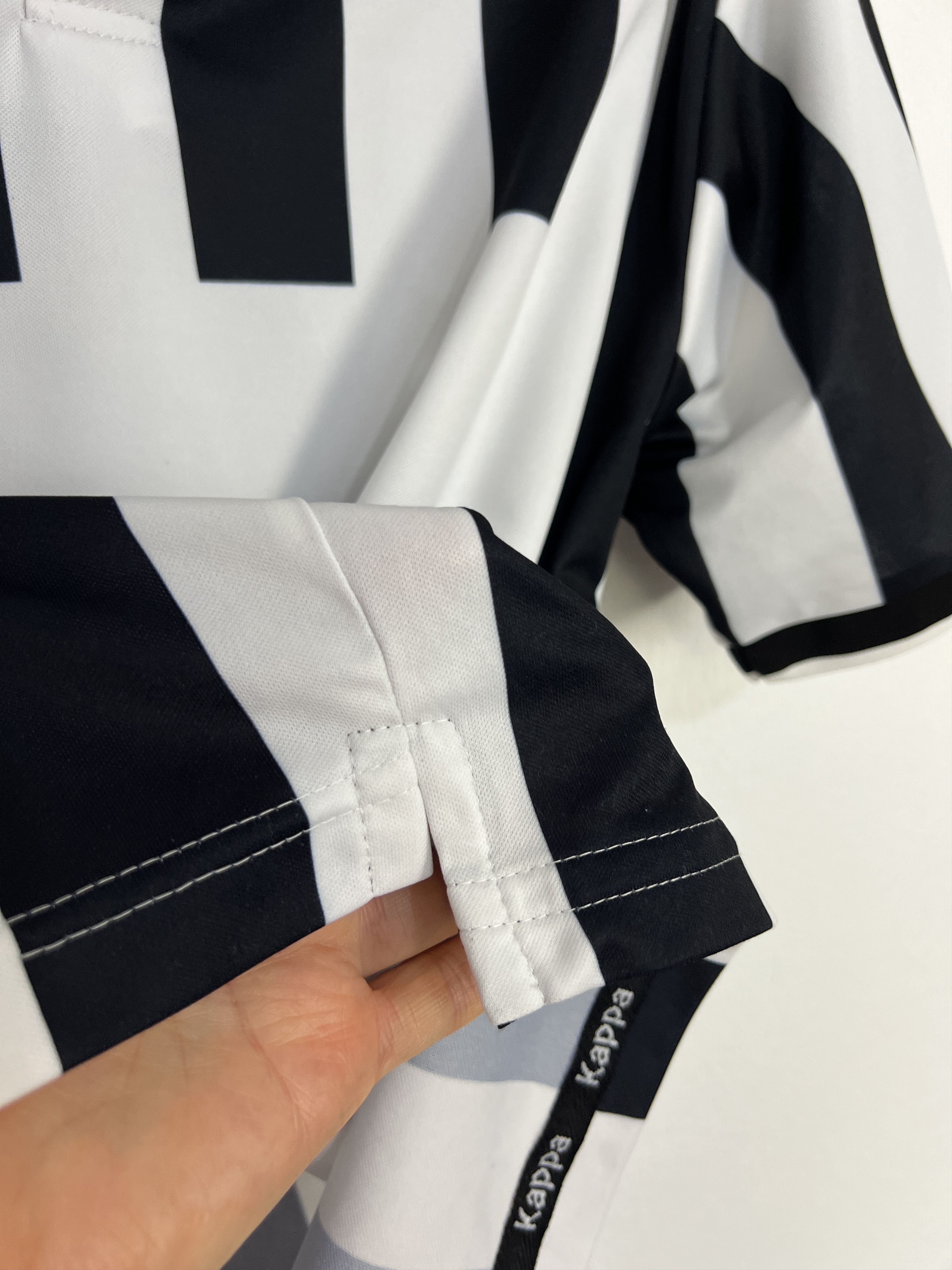 Kappa Juventus football shirt Soccer Template Jersey Maglia Trikot Size US M / EU 48-50 / 2 - 6 Thumbnail