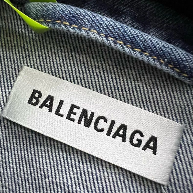 Balenciaga Balenciaga size 34 Blue back rhinestone monogrammed denim Size US XXS / EU 40 - 6 Thumbnail