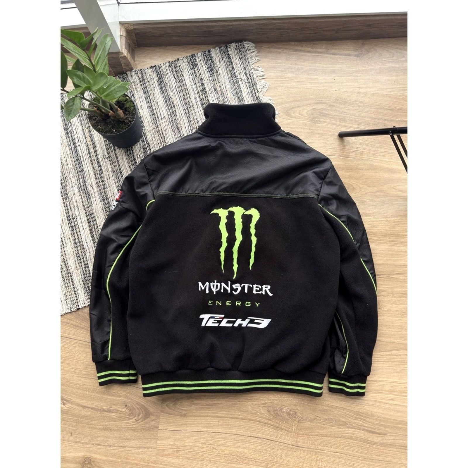 Vintage VINTAGE Monster Energy Jacket Men S Racing MotoGP Fleece Zip Windbreaker Black 90s Cars"} Size US S / EU 44-46 / 1 - 3 Thumbnail