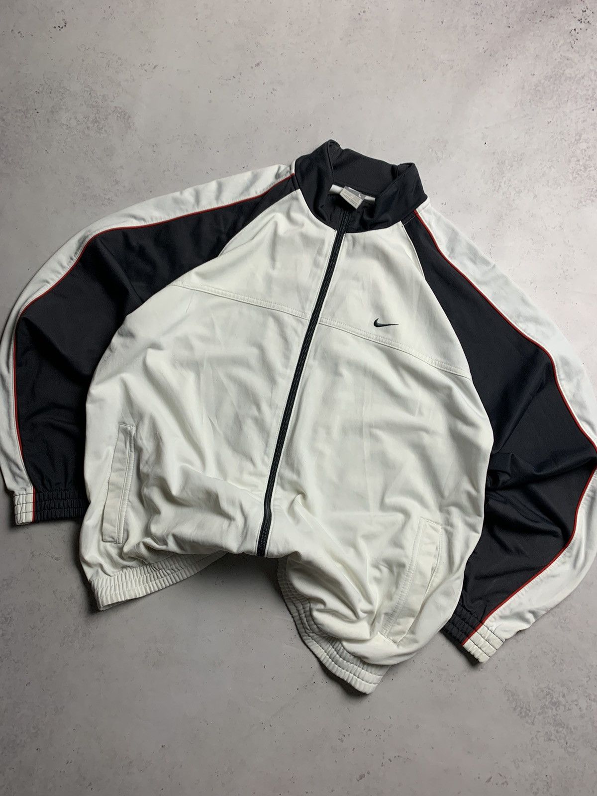 Nike Vintage Nike Swoosh Olympic Jacket Y2K L Size US L / EU 52-54 / 3 - 2 Thumbnail