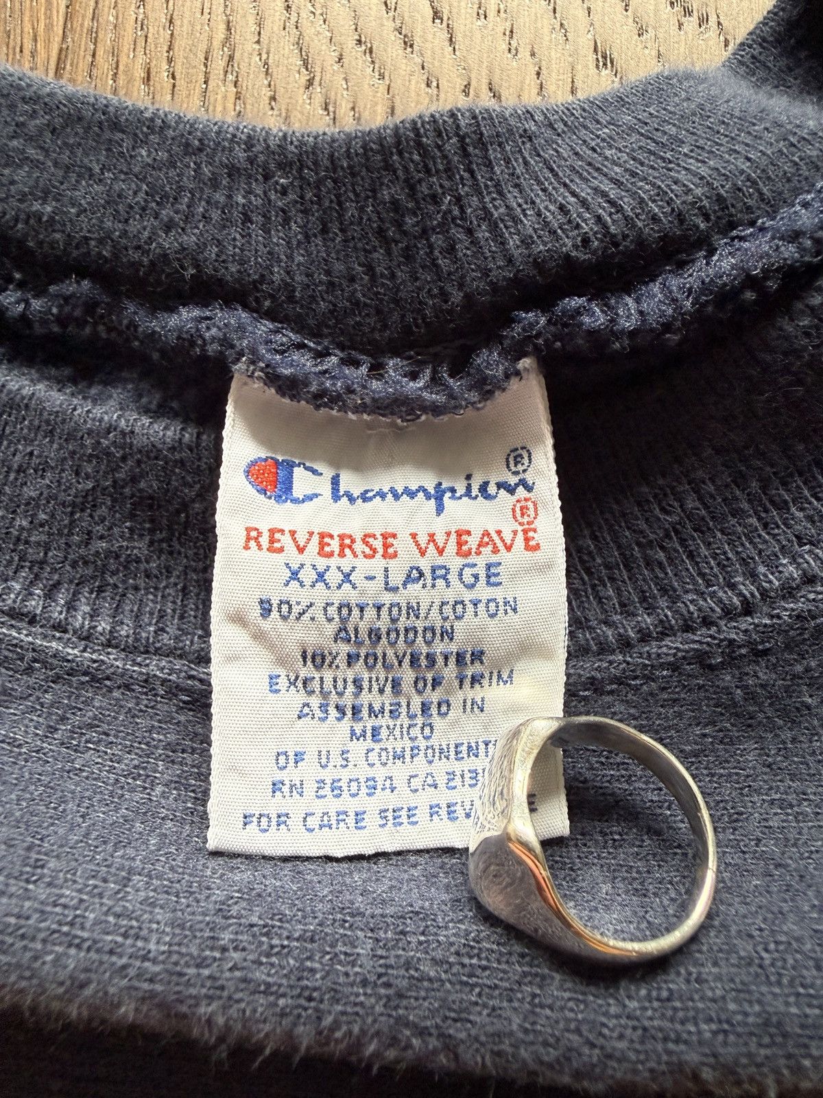 Vintage Vintage 90s University of Michigan Champion Reverse Weave Size US XXL / EU 58 / 5 - 2 Thumbnail
