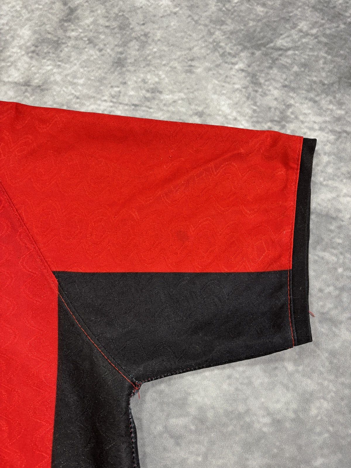 Vintage Vintage Manchester United Jersey 2002-2003 Soccer Vodafone Size US S / EU 44-46 / 1 - 6 Thumbnail