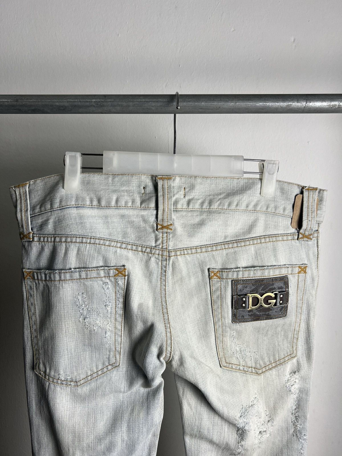 Dolce & Gabbana × Vintage Vintage Distressed Dolce&Gabbana "Love Me" Flower Denim Size US 36 / EU 52 - 8 Thumbnail