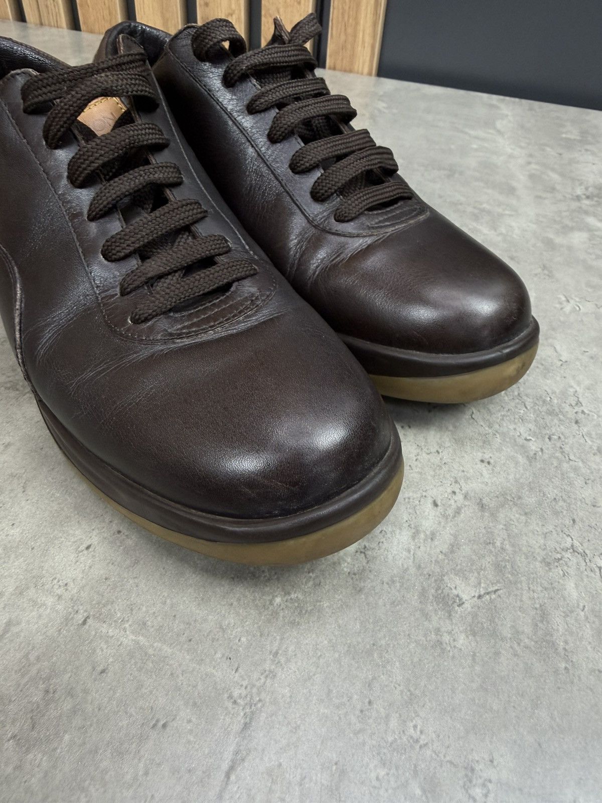 Louis Vuitton Louis Vuitton Brown Leather Low Top Sneakers Size US 7 / EU 40 - 11 Thumbnail