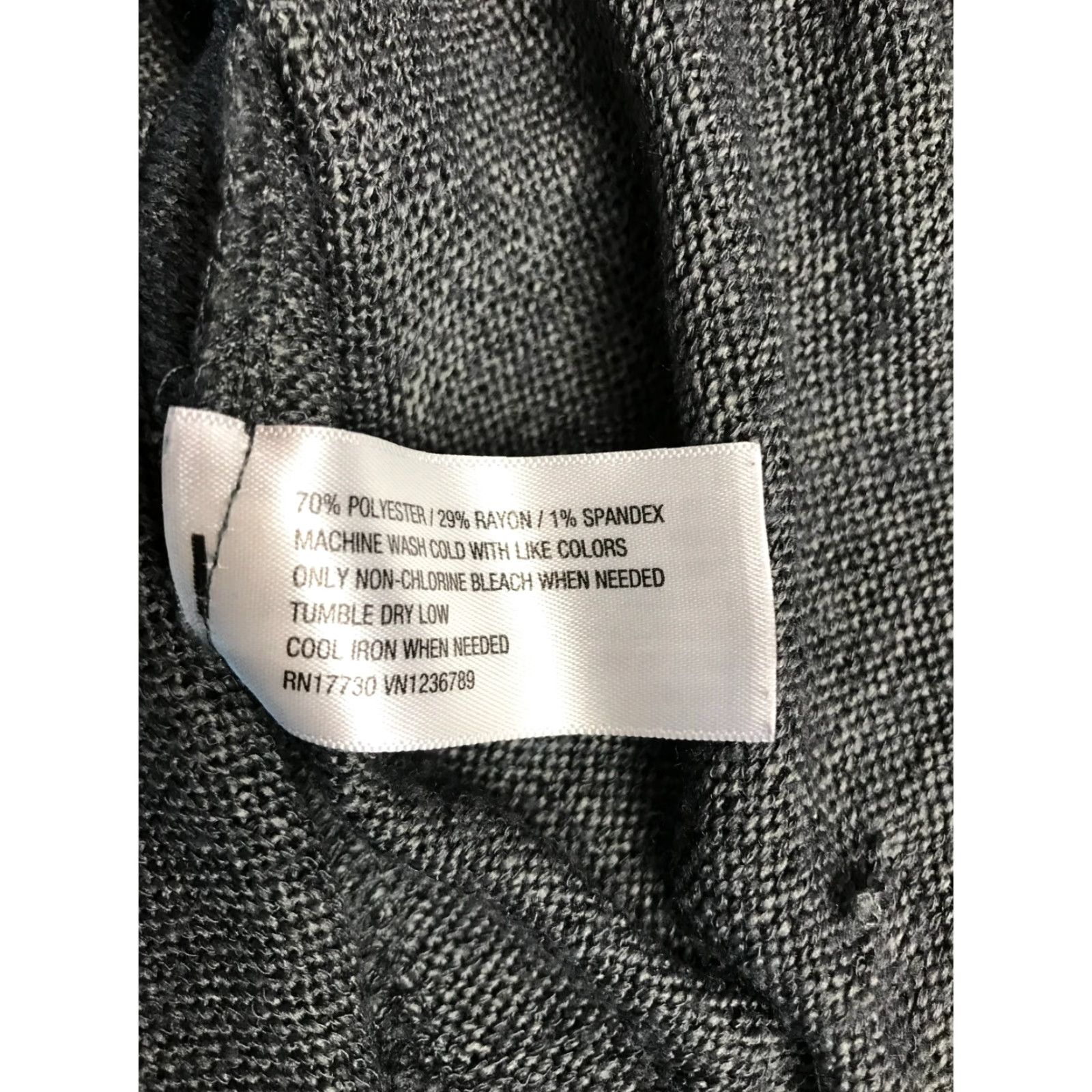 Vintage Xhilaration Sweater Women's Size Small Gray Round Neck Long Sleeve Pullover Casual Regular Fit Size S / US 4 / IT 40 - 6 Thumbnail