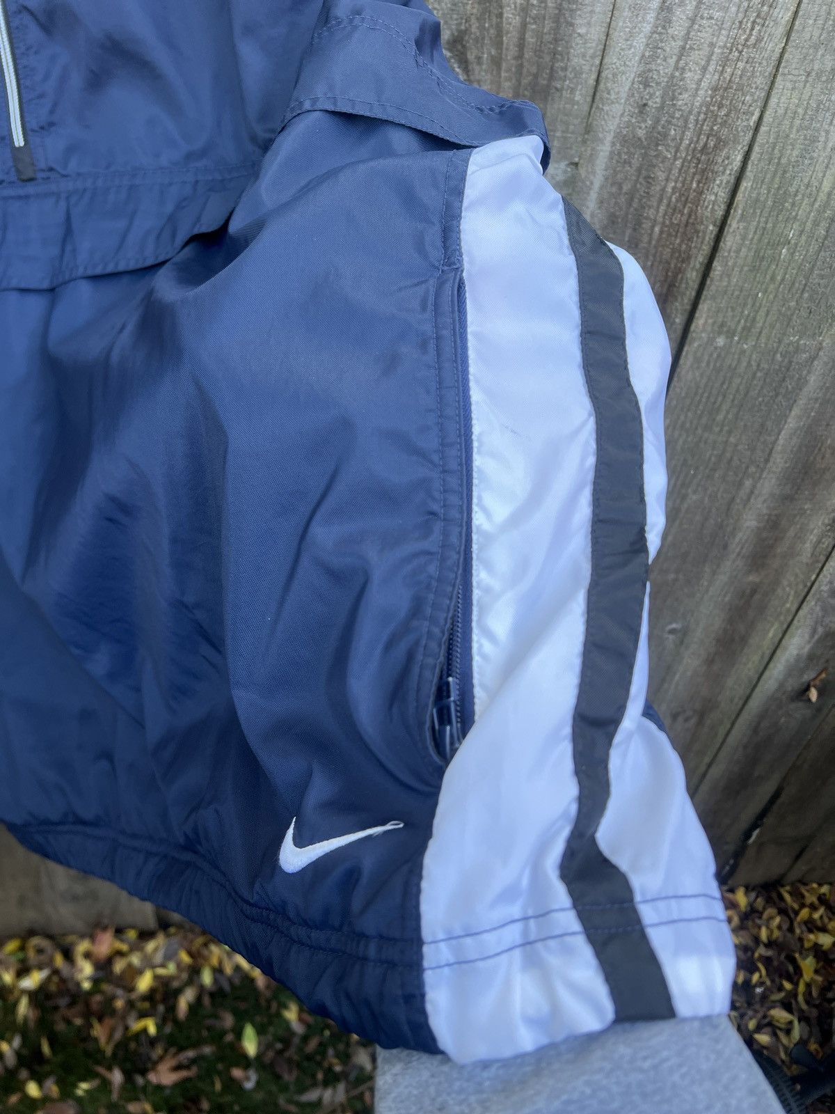 Nike 90’s Vintage Nike Red Swoosh Jacket Retractable Hood Size US XL / EU 56 / 4 - 4 Thumbnail