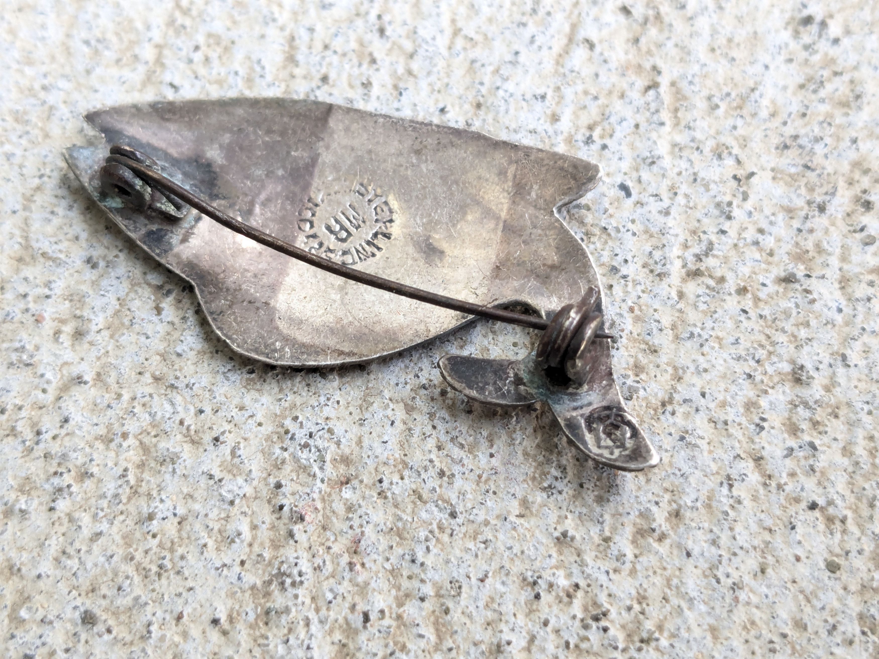 Jewelry × Vintage Vintage Sterling Silver Pin Brooch Fish Modern Abstract Size ONE SIZE - 9 Thumbnail