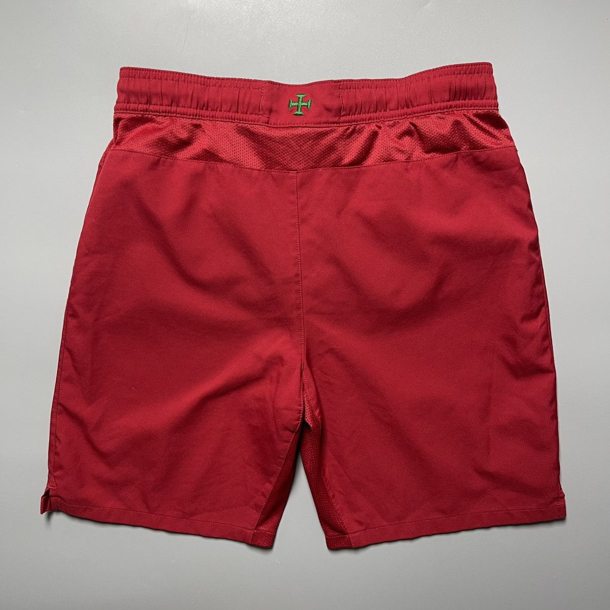Nike PORTUGAL NIKE 2014 WORLD CUP FOOTBALL HOME SHORTS Size US 27 - 8 Thumbnail