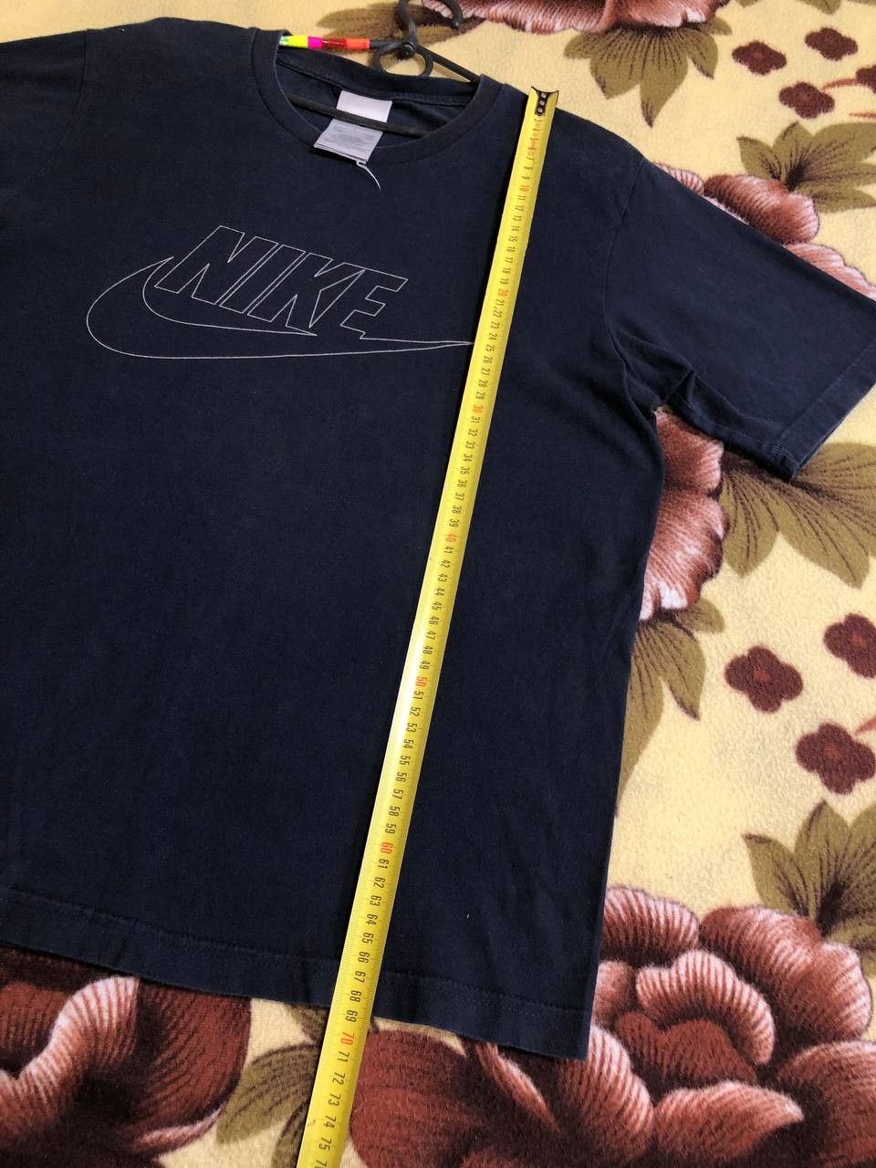 Nike Vintage Nike 90s Center Big Swoosh T Shirt streetwear Size US L / EU 52-54 / 3 - 8 Thumbnail