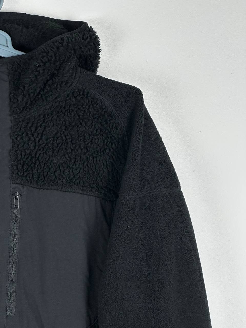 Uniqlo × White Mountaineering Uniqlo White Mountaineering Black Hooded Fleece Jacket Size US XL / EU 56 / 4 - 4 Thumbnail
