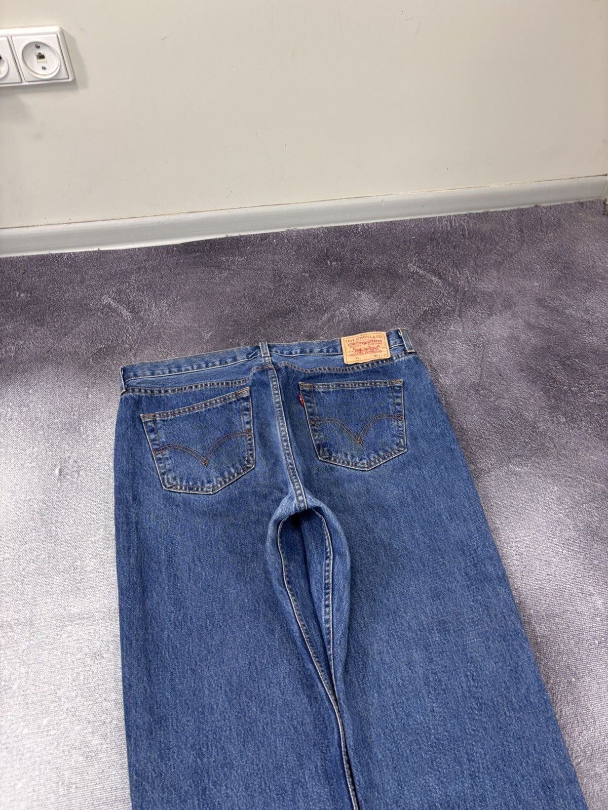 Levi's Vintage Levi’s 751 Men’s Straight Leg USA Blue Denim Jeans Size US 40 / EU 56 - 4 Thumbnail