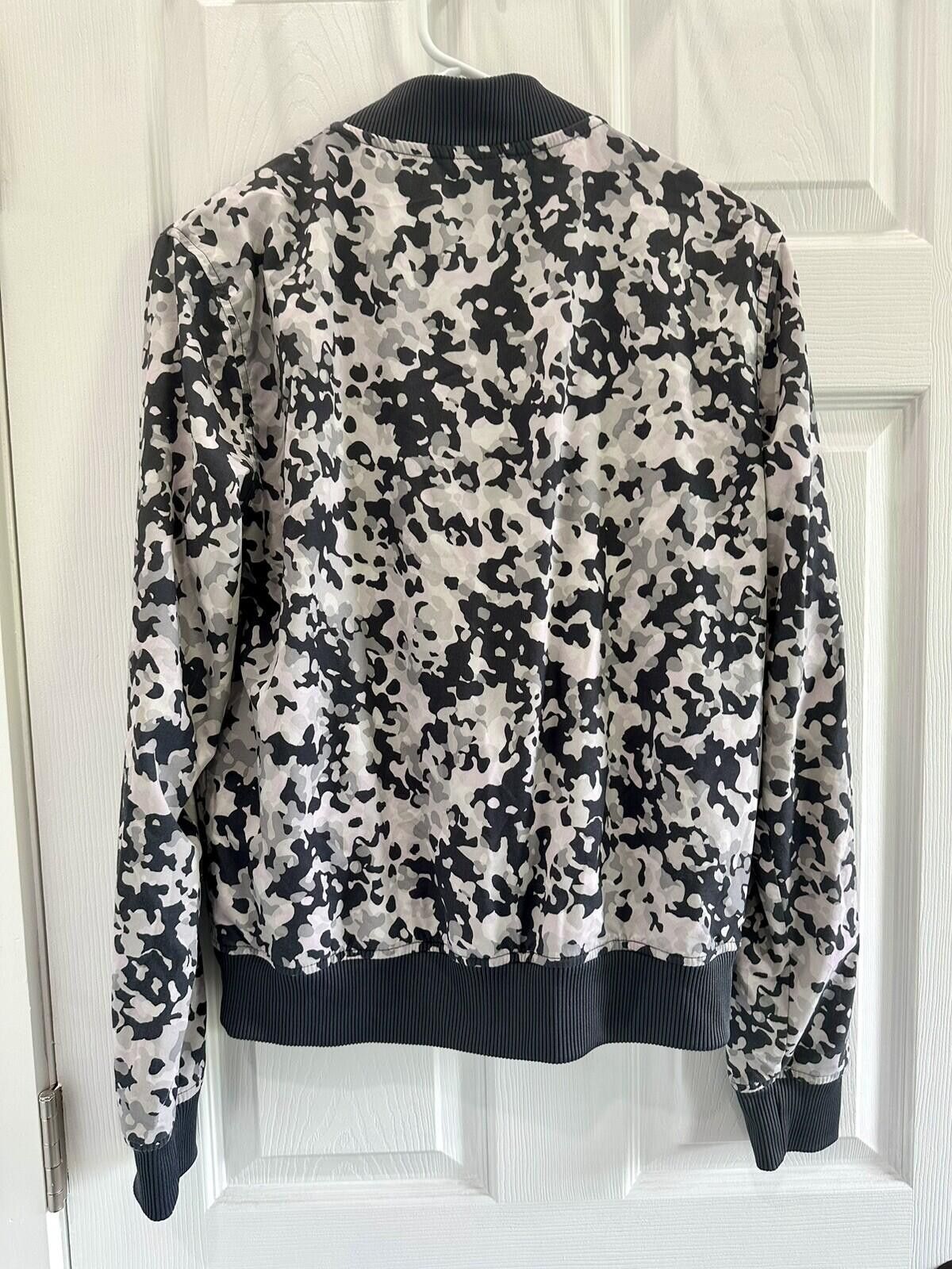 Other Victorias Secret Sport Zip Up Jacket Grey & Light Purple XS Size XS / US 0-2 / IT 36-38 - 2 Thumbnail