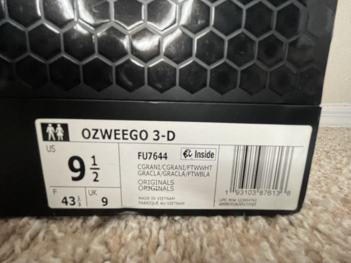 Adidas Adidas OZWEEGO 3-D Size US 9.5 / EU 42-43 - 5 Thumbnail
