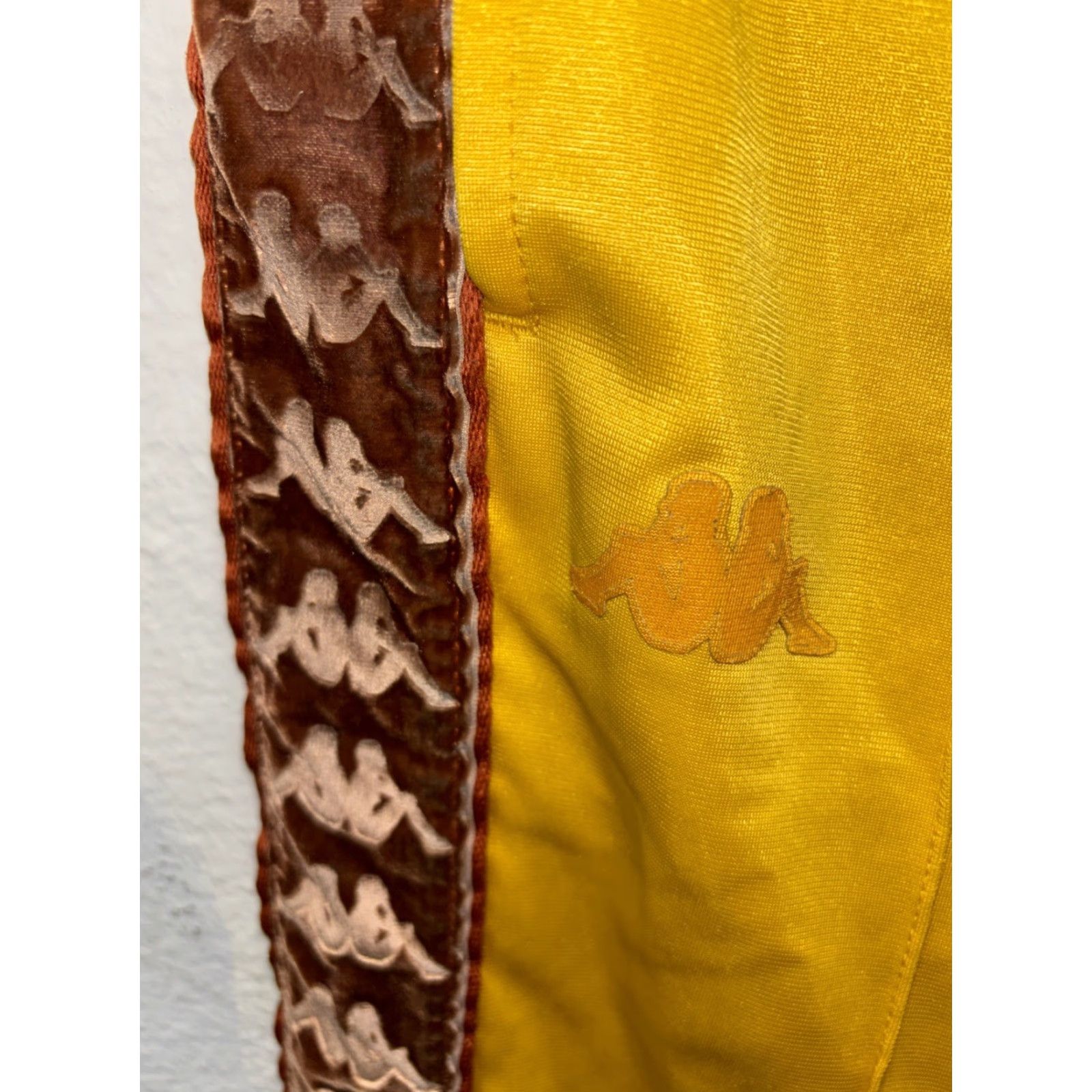 Kappa Kappa Pants Men S Yellow Spell Out Taped Logo Track Sweatpants Joggers Pockets Size US 29 - 2 Thumbnail