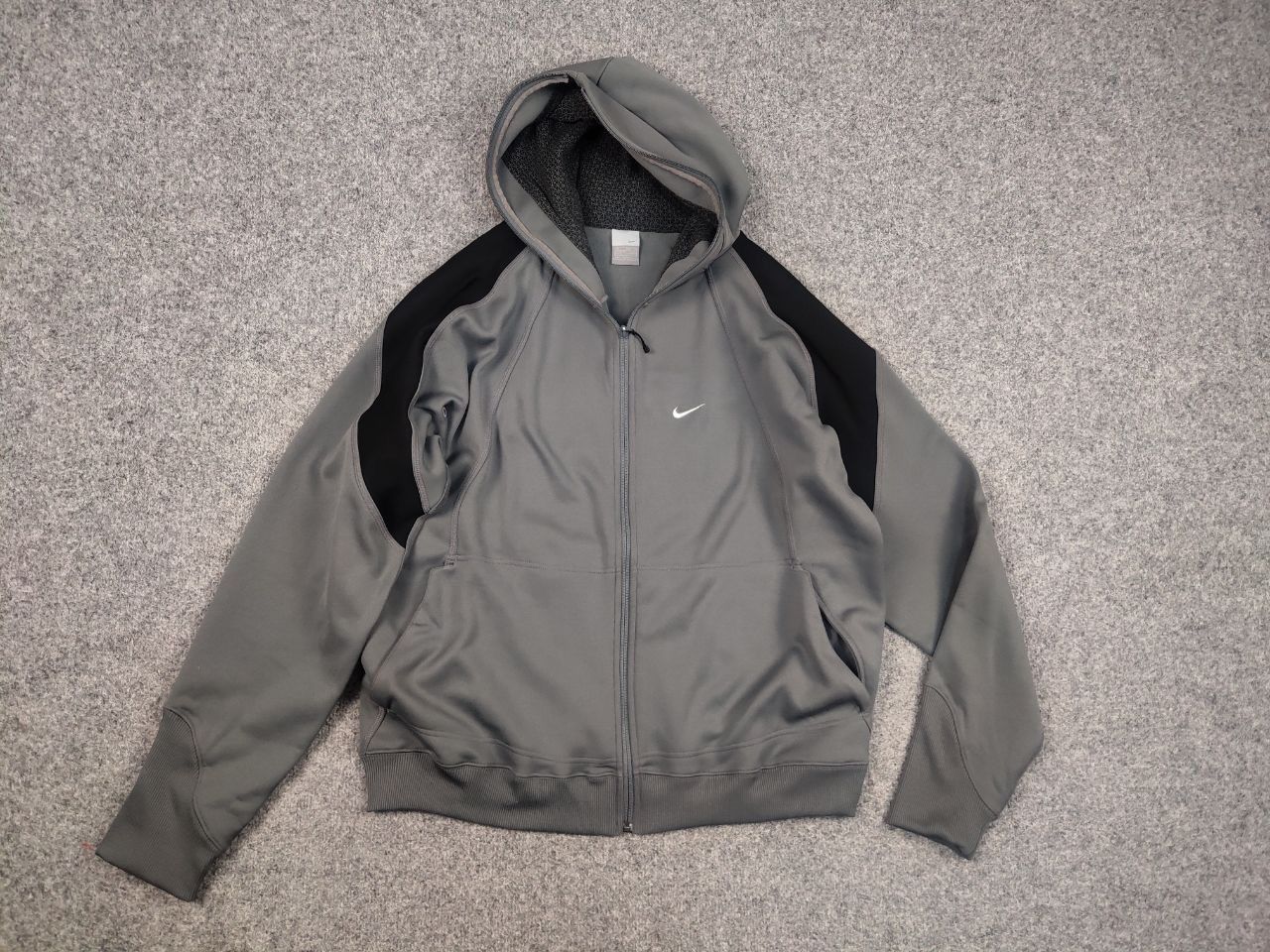 Nike Vintage Nike Swoosh Y2K Ninja Japan Full Zip Gray Hoodie Size US L / EU 52-54 / 3 - 8 Thumbnail