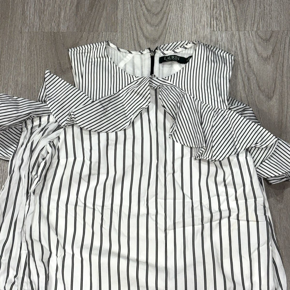 Ralph Lauren Lauren Ralph Lauren Striped Cold Shoulder Blouse Womens Size S / US 4 / IT 40 - 2 Thumbnail