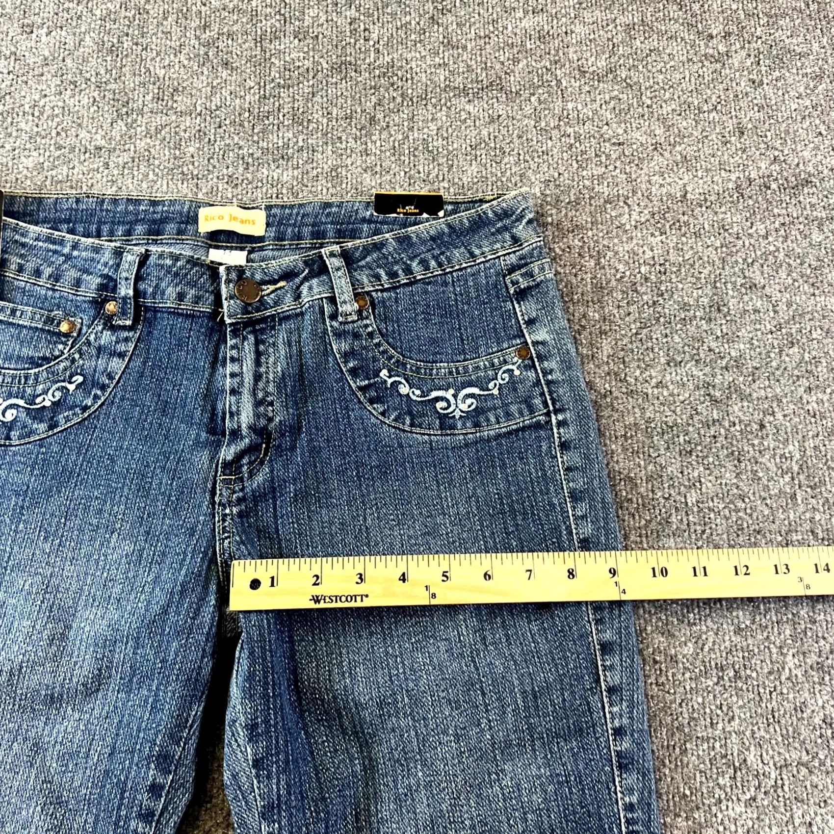 Vintage Rico Capri Jeans Women's 11 Blue Cotton Denim Workwear Embroidered Stretch Capris Size 34" / US 12 / IT 48 - 4 Thumbnail
