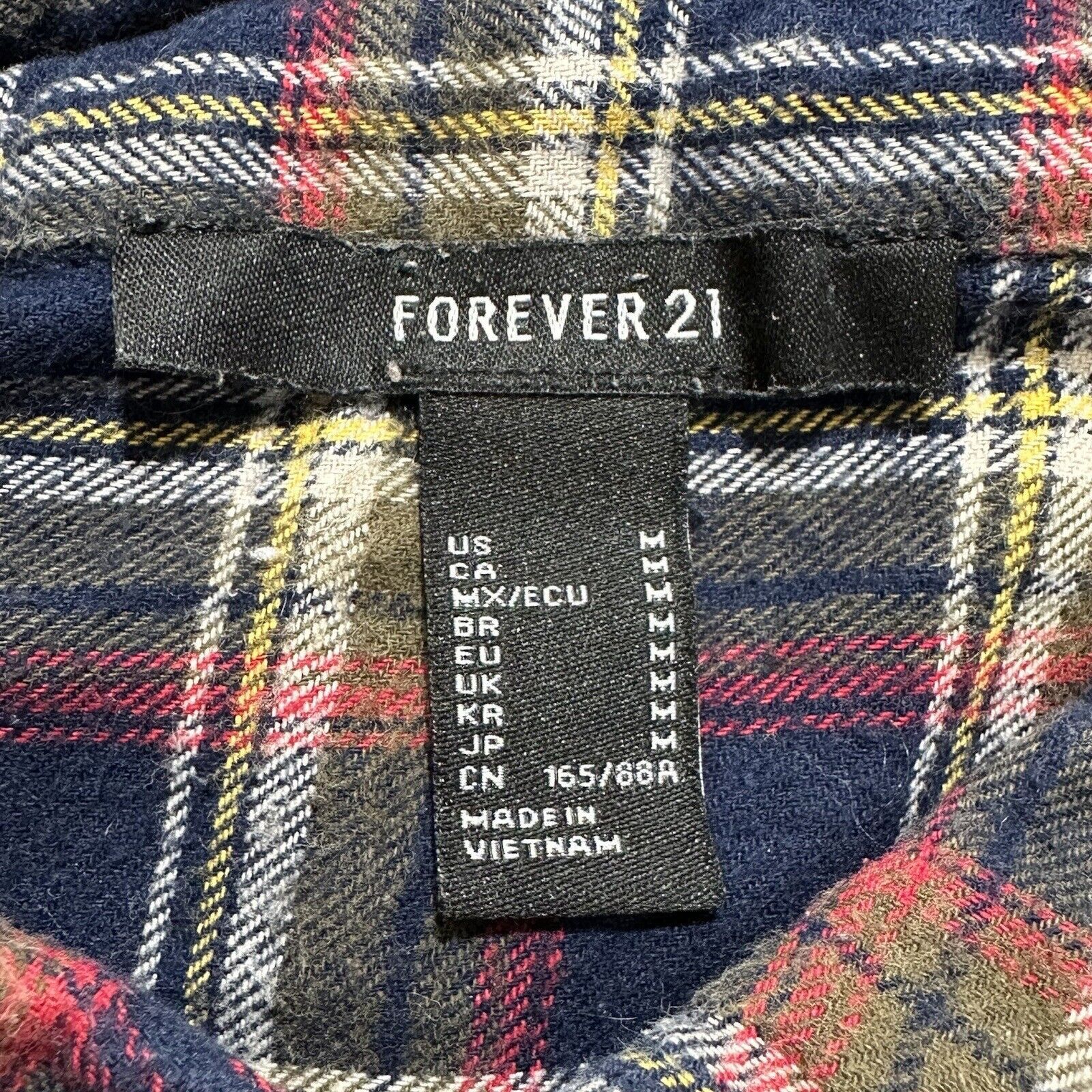 Forever 21 Forever 21 Medium Flannel Cropped Shirt Plaid Button Down Size M / US 6-8 / IT 42-44 - 3 Thumbnail
