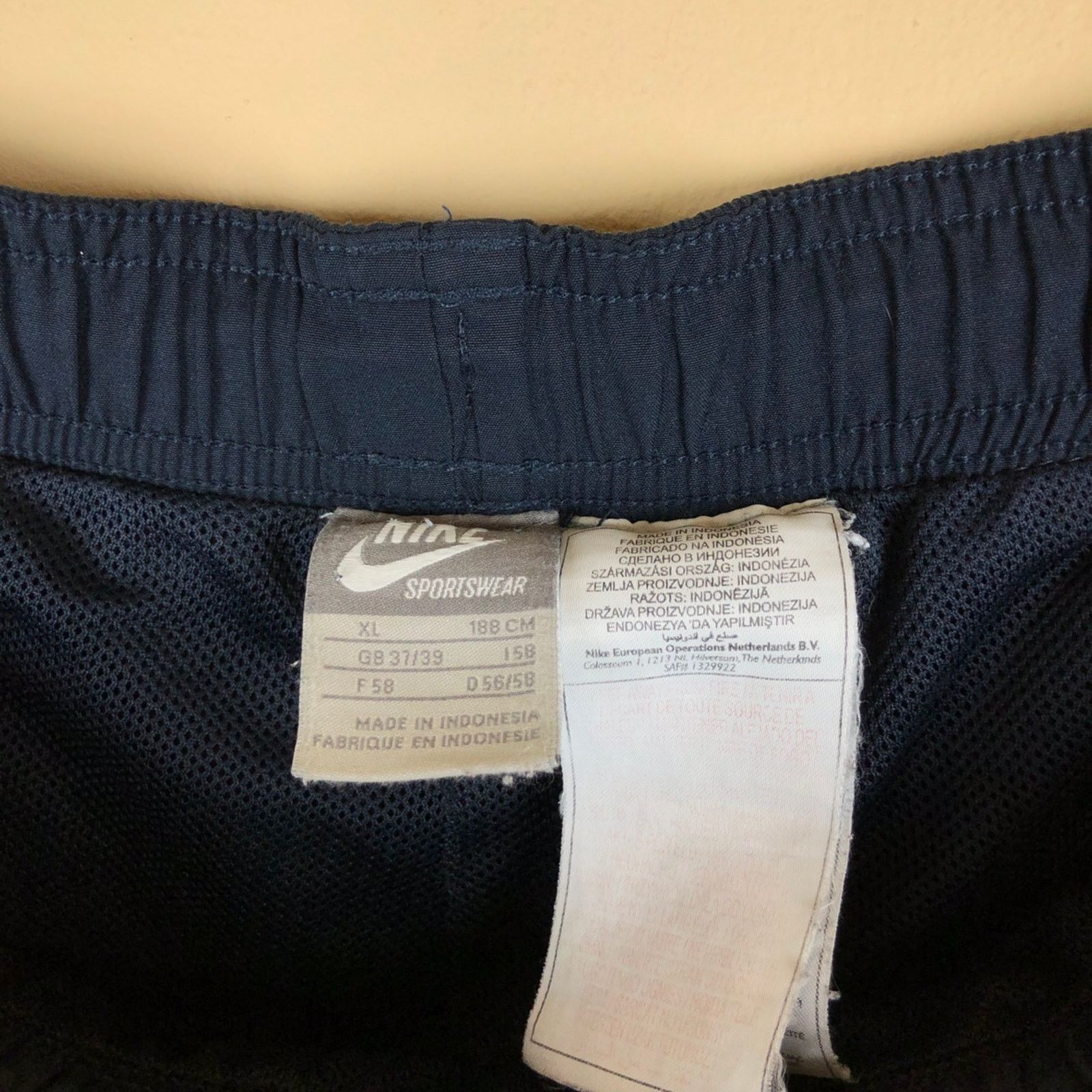 Nike Nike Nylon Baggy Swoosh Drill Size US 36 / EU 52 - 9 Thumbnail