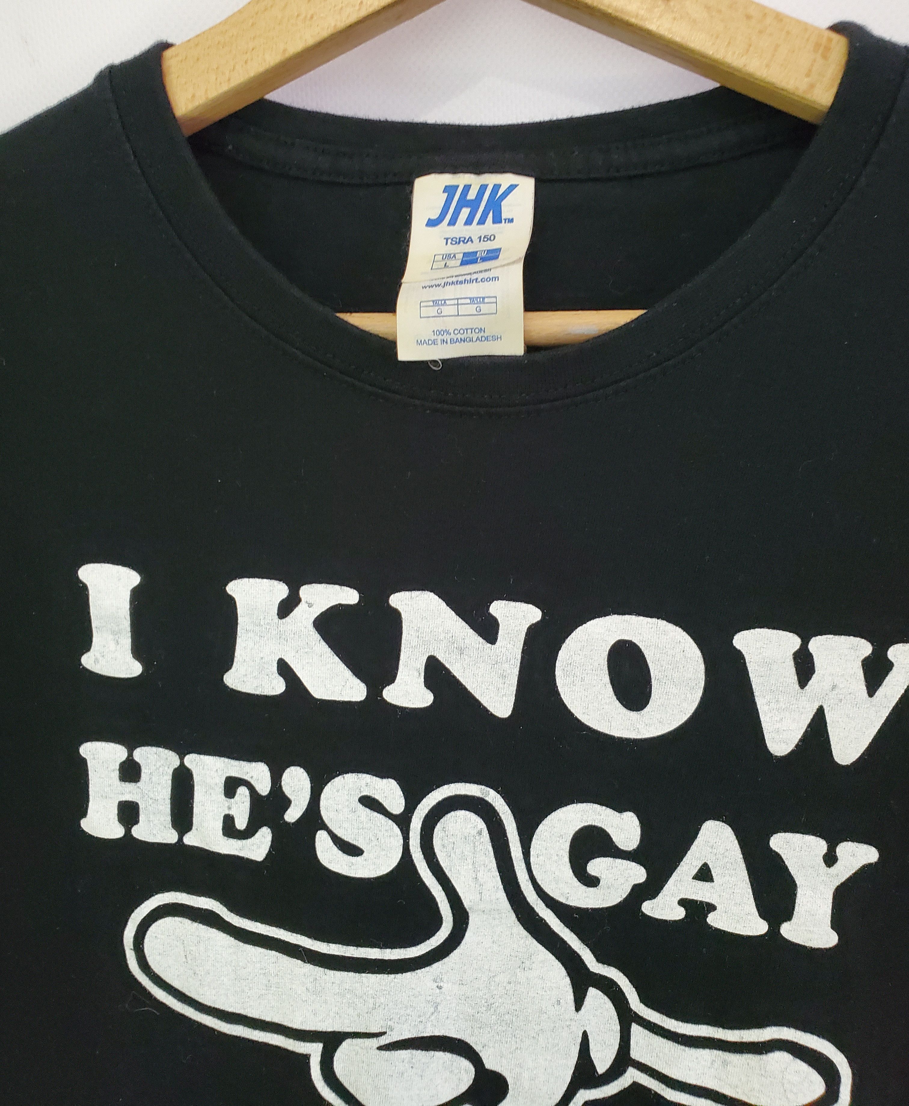 Vintage Vintage Y2K "I Know He’s Gay " FUNNY Tee size L Size US L / EU 52-54 / 3 - 2 Thumbnail