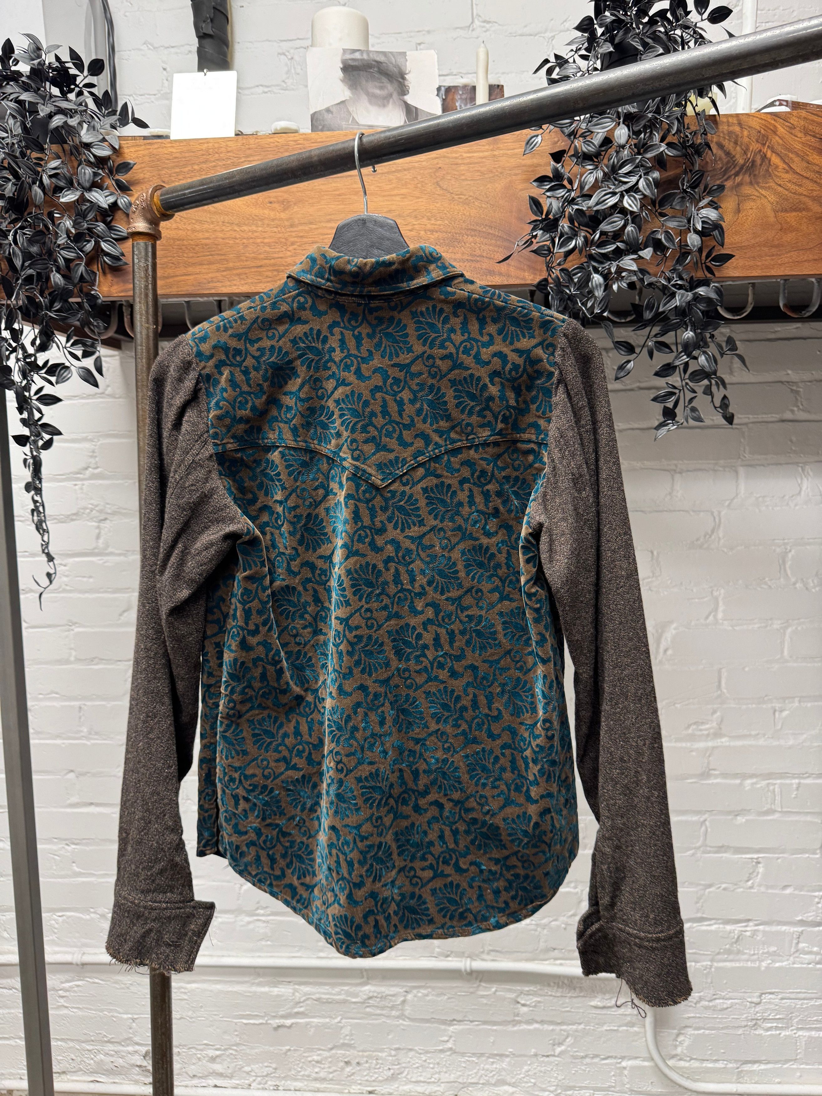 Undercover AW1997 Undercover Velour ‘Floral Pattern’ Diamond Snap Distressed Wool Shirt Size US M / EU 48-50 / 2 - 4 Thumbnail
