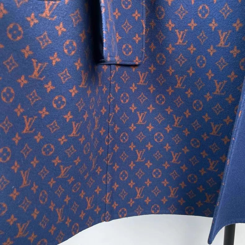 Louis Vuitton Louis Vuitton Blue cashmere coat Size XS / US 0-2 / IT 36-38 - 8 Thumbnail