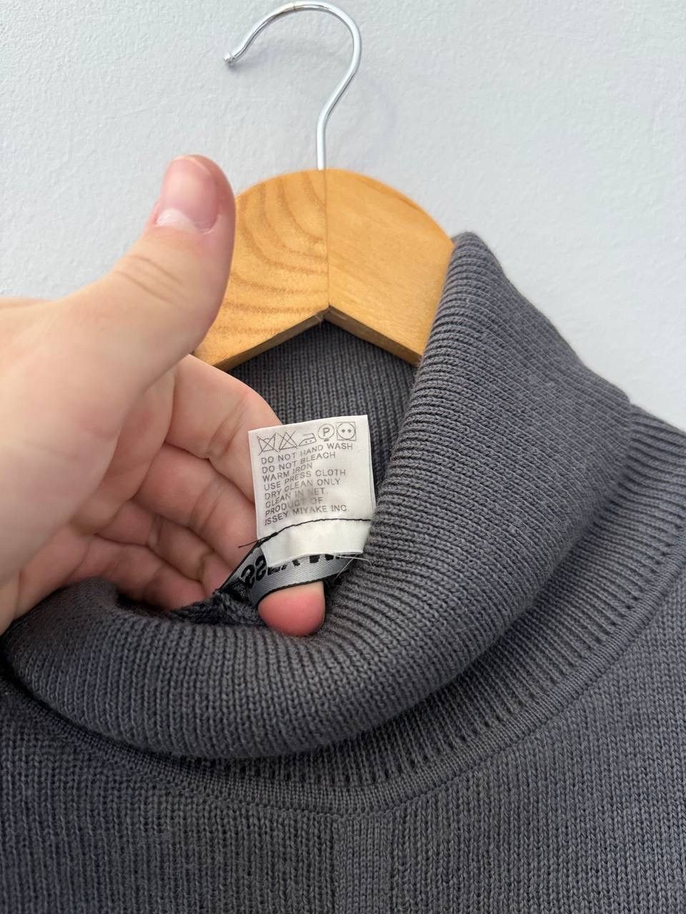 Issey Miyake Vintage Issey Miyake Vintage 90’s Wool Asymmetric Sweater Size L / US 10 / IT 46 - 5 Thumbnail