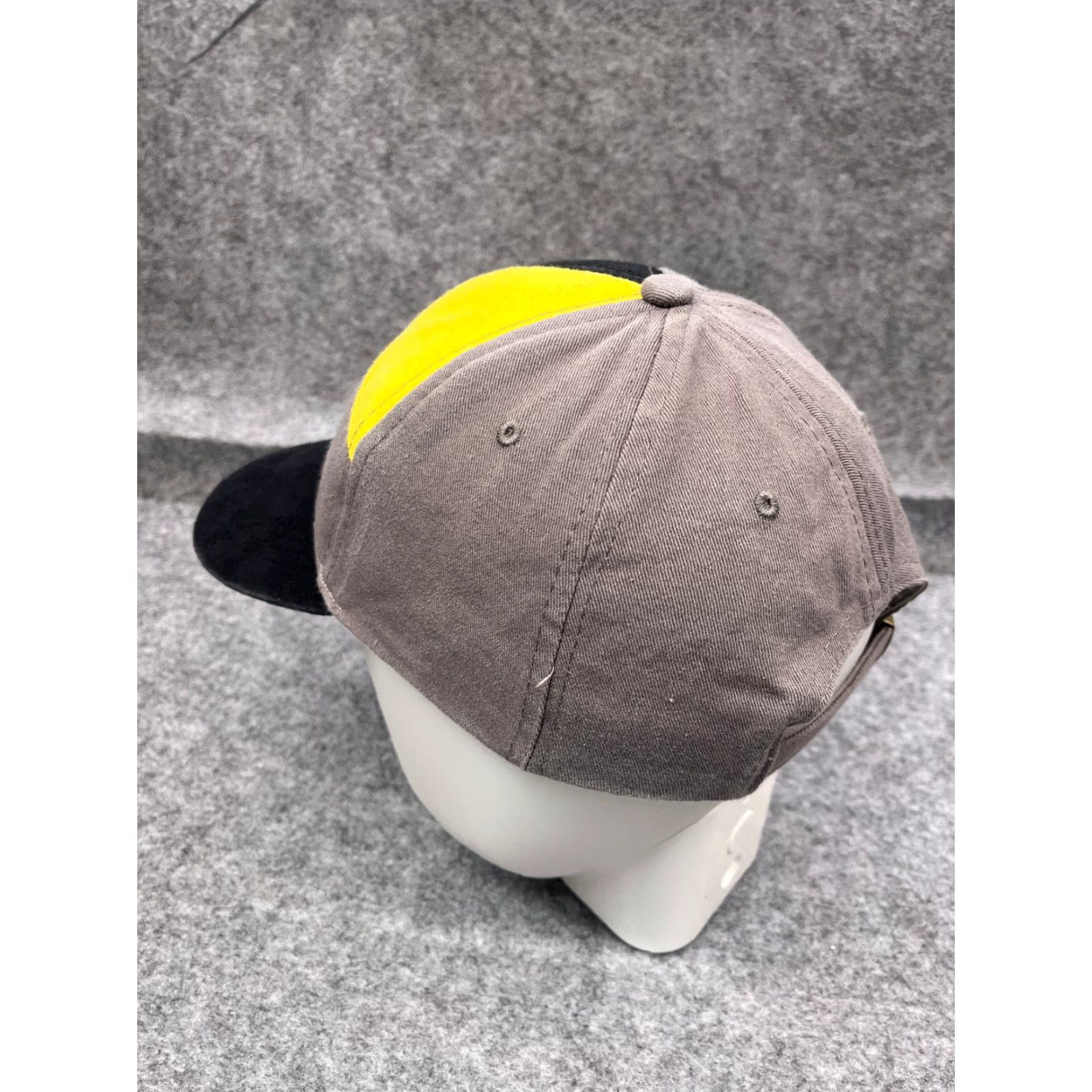 Vintage Six Flags Batman Hat Cap Strap Back Adult One Size Gray Black Yellow Polyester Size ONE SIZE - 5 Thumbnail