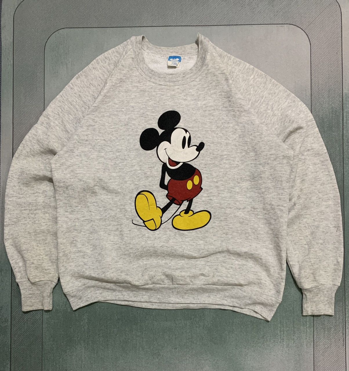 Disney × Mickey Mouse × Vintage Vintage Mickey Mouse Yellow Boot sweatshirt Size US XL / EU 56 / 4 - 1 Thumbnail