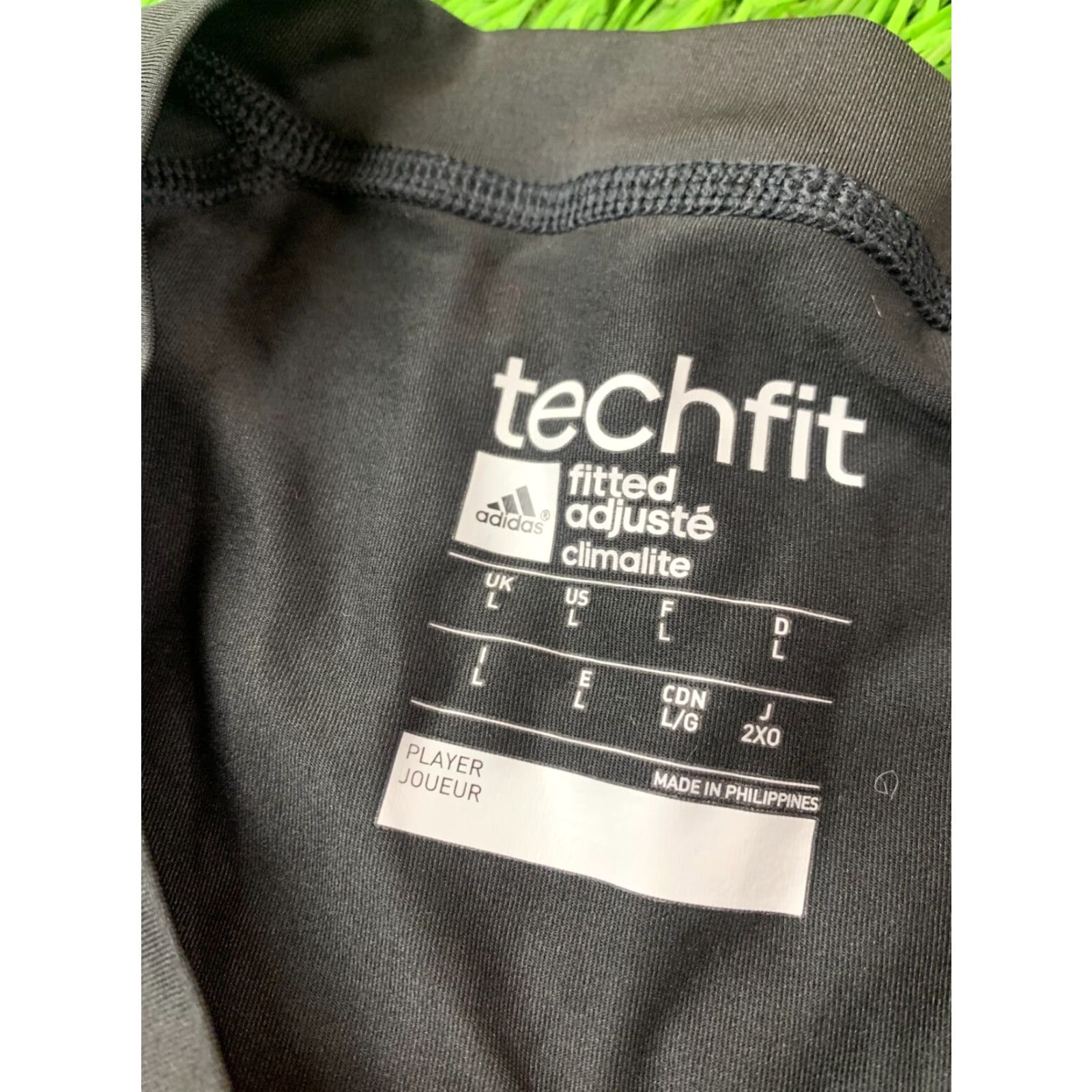 Adidas ADIDAS TECHFIT 2015 COMPRESSION TRAINING MEN SHIRT JERSEY ORIGINAL SIZE L LARGE Size US L / EU 52-54 / 3 - 5 Thumbnail