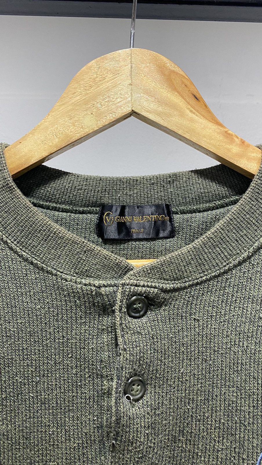 Vintage Gianni Valentino Knit Henley Collar Sweater 80s Size US M / EU 48-50 / 2 - 5 Thumbnail