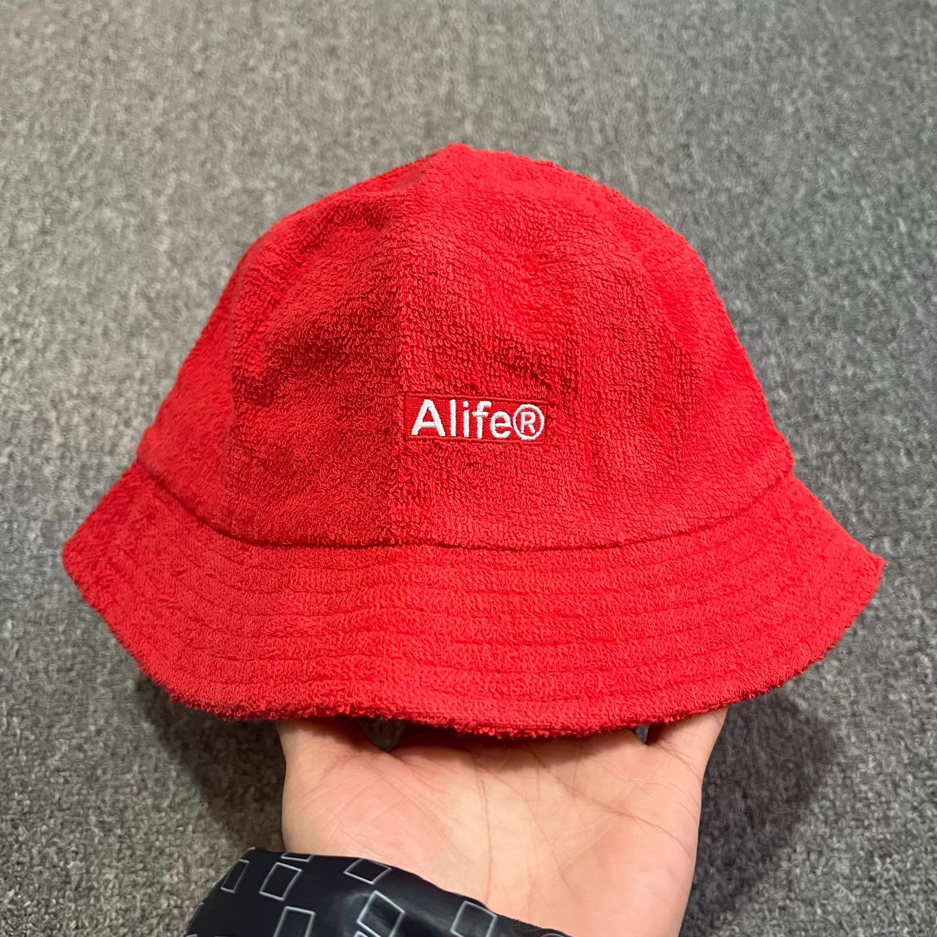 Alife Alife® Teddy Towel Short Plush Embroidered Bucket Hat Q7 Size ONE SIZE - 6 Thumbnail