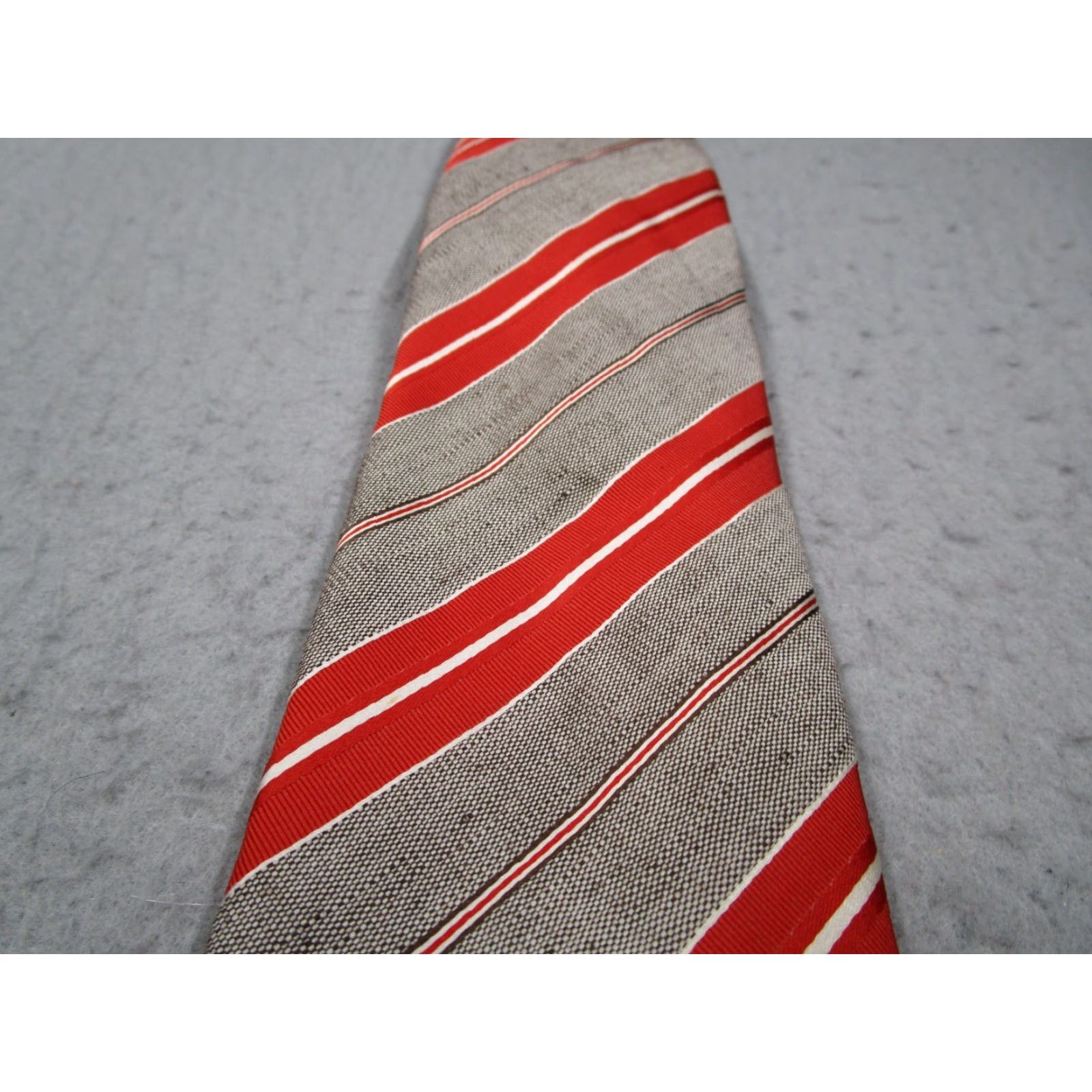 Vintage VINTAGE Geoff Nicholson Men's Neck Tie Red Striped Linen Cotton Blend Classic Made in Italy Size ONE SIZE - 2 Thumbnail