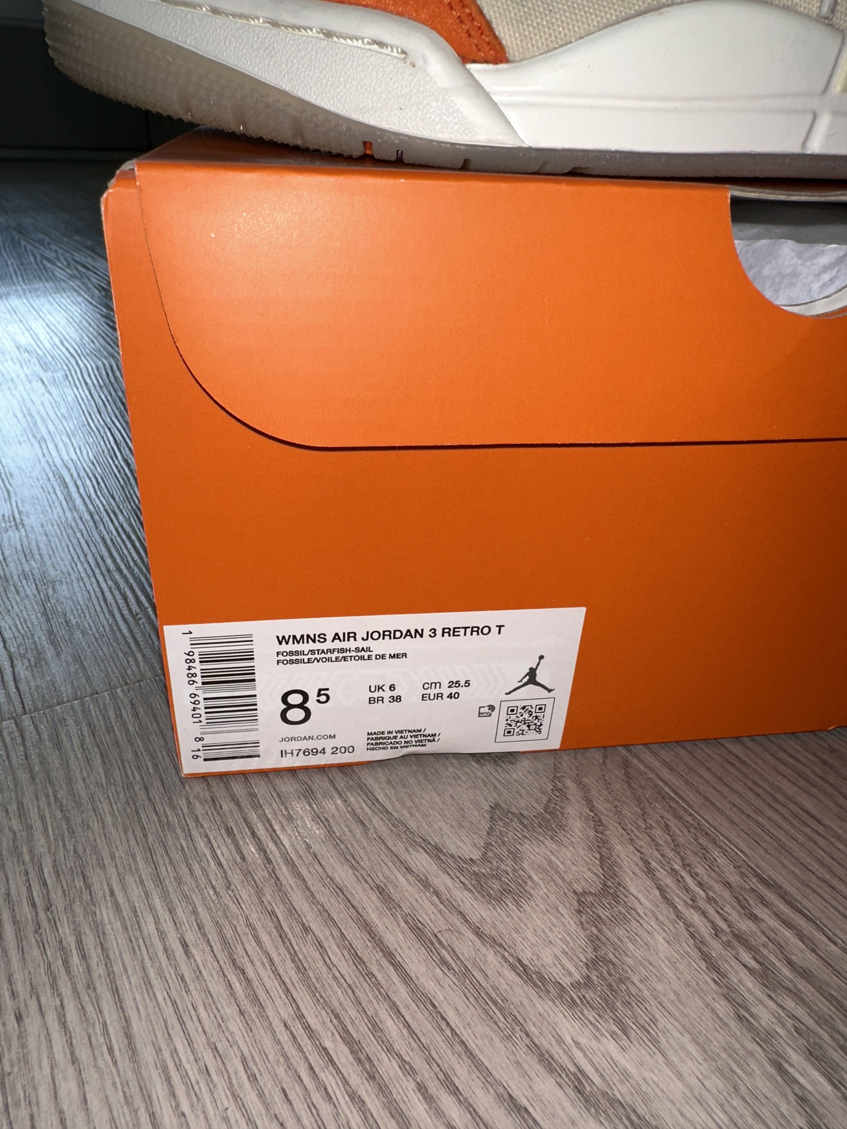 Jordan Brand Jordan 3 “Starfish” Size US 8.5 / IT 38.5 - 4 Thumbnail