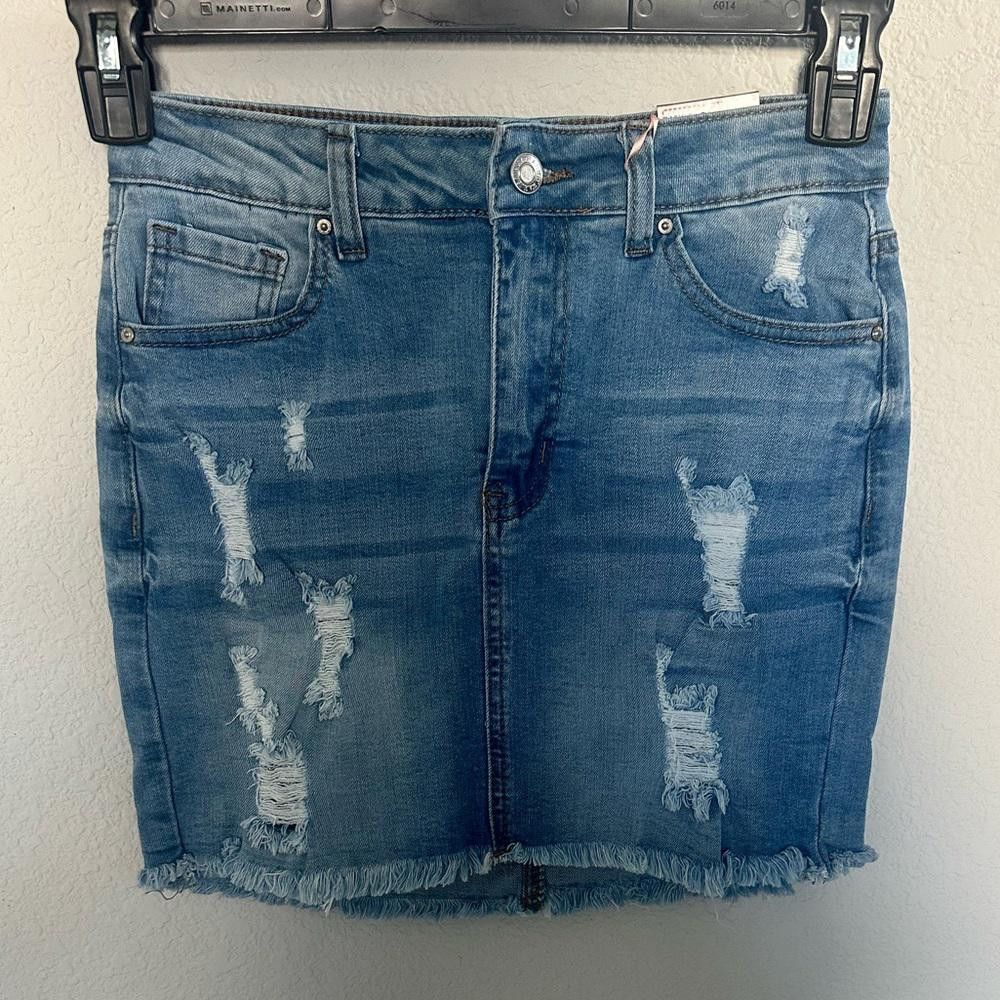 Designer Wax Jean Los Angeles Distressed Light Denim Mini Skirt Small Size 28" / US 6 / IT 42 - 4 Thumbnail
