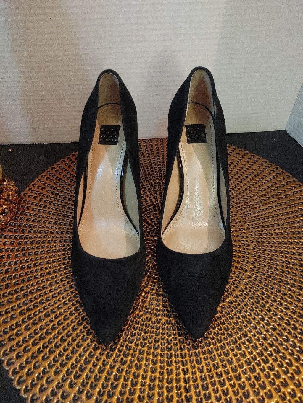 White House Black Market White House Black Market Hope Suede Heels Size 8.5M Size US 8.5 / IT 38.5 - 2 Thumbnail
