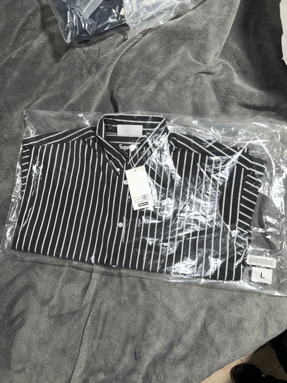 Maison Margiela × Supreme Supreme mm6 maison margiela stripe button down shirt large Size US L / EU 52-54 / 3 - 1 Thumbnail