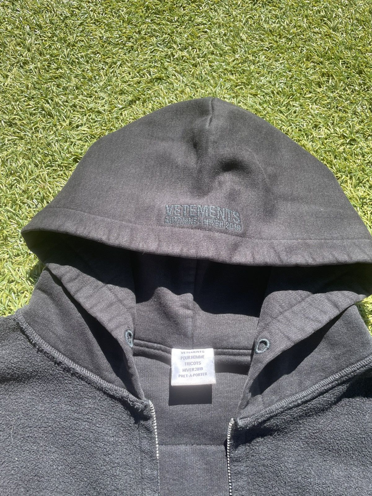 Vetements AW18 Vetements Inside Out Shark Zip Up Hoodie Size US S / EU 44-46 / 1 - 2 Thumbnail