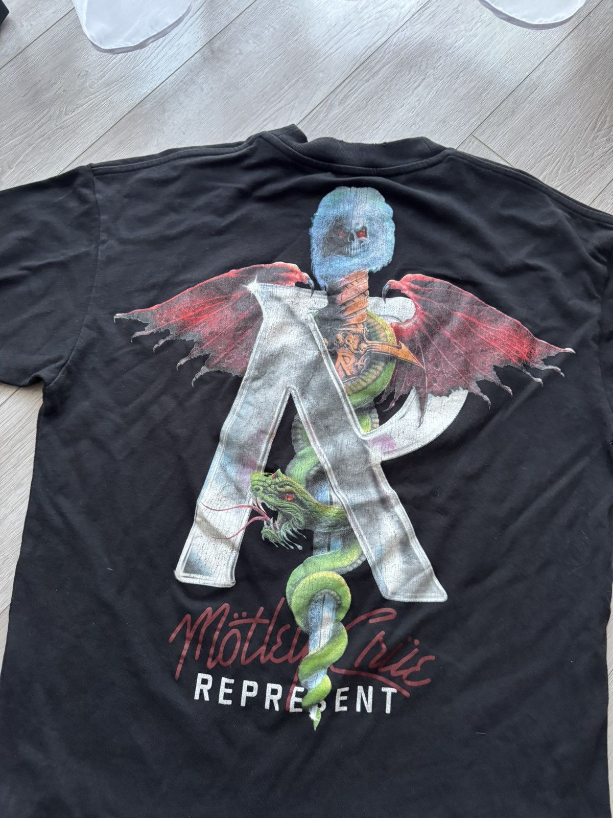 Represent Clo. Represent Motley Crue T-Shirt big logo print R Size US M / EU 48-50 / 2 - 2 Thumbnail